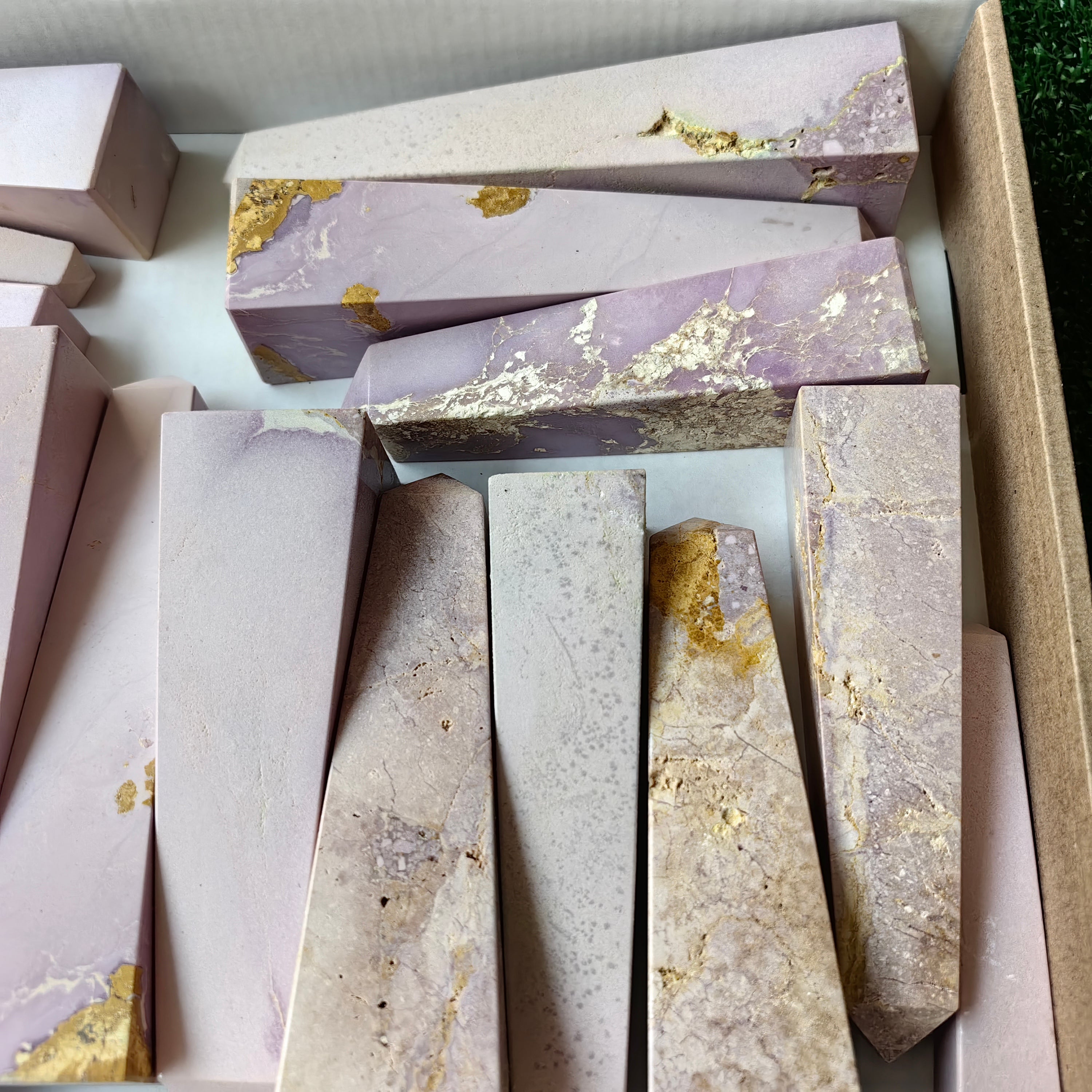 17 pc phosphosiderite towers