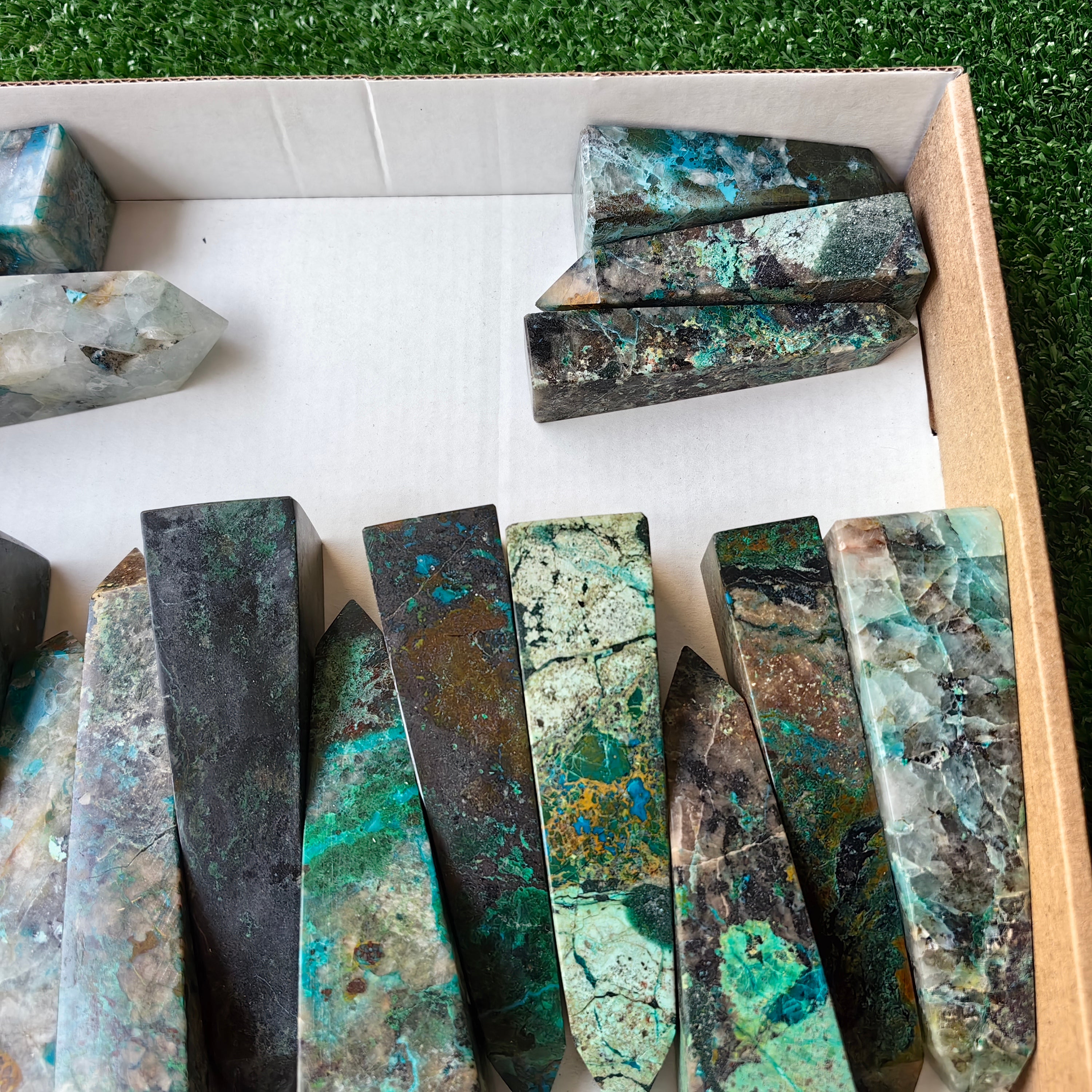 19 pc chrysocolla quartz towers