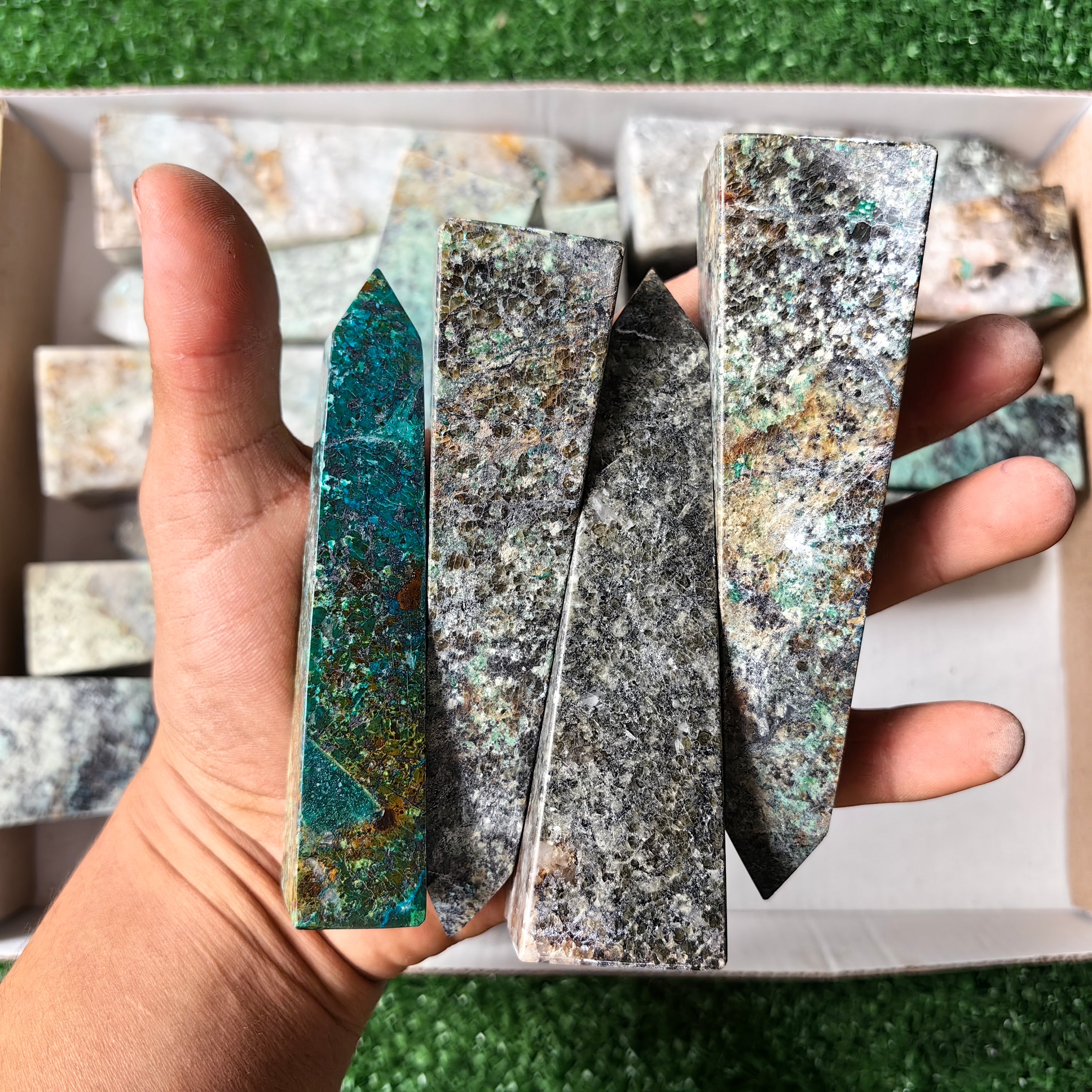 17 pc chrysocolla quartz towers