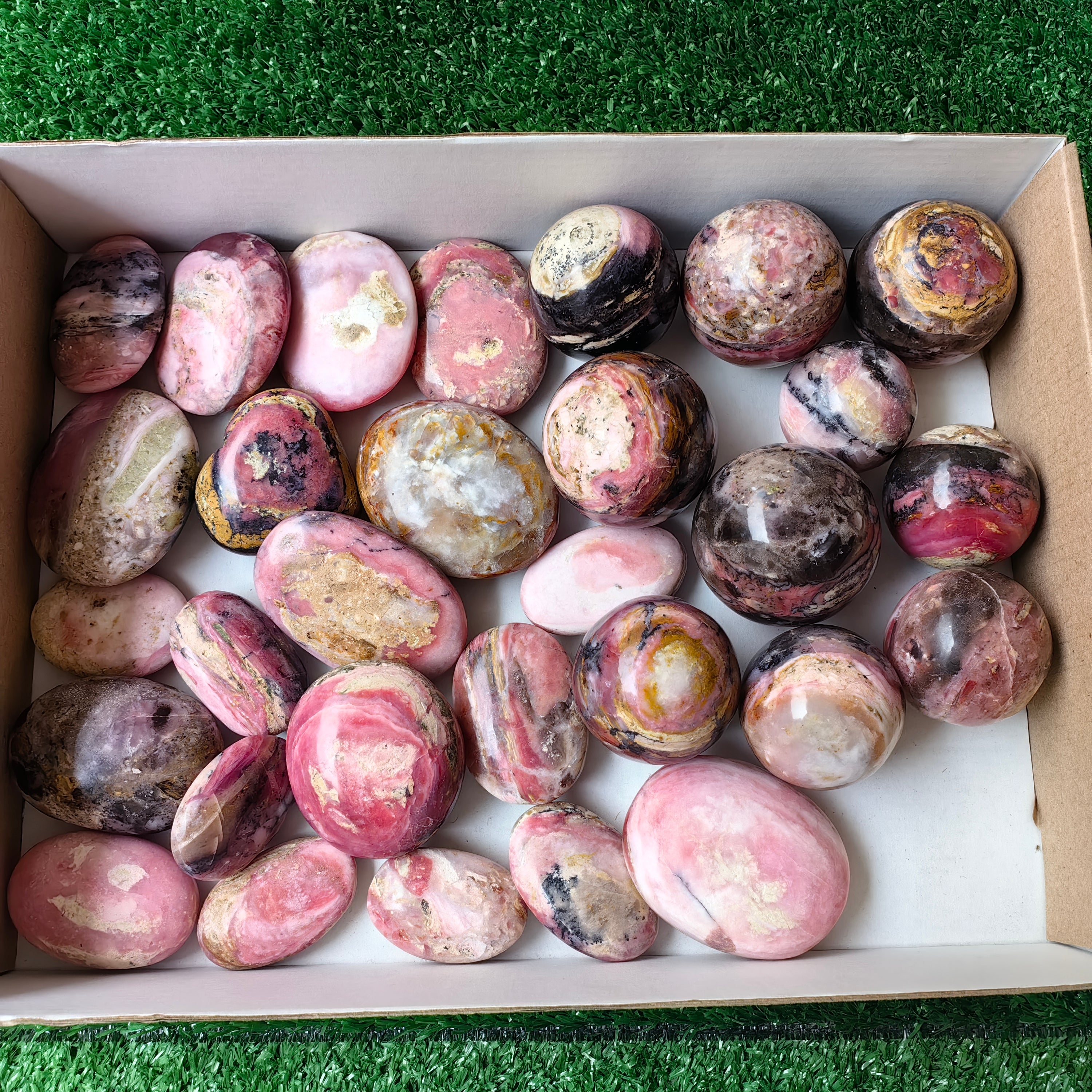 20 pcs pink opal heart & spheres