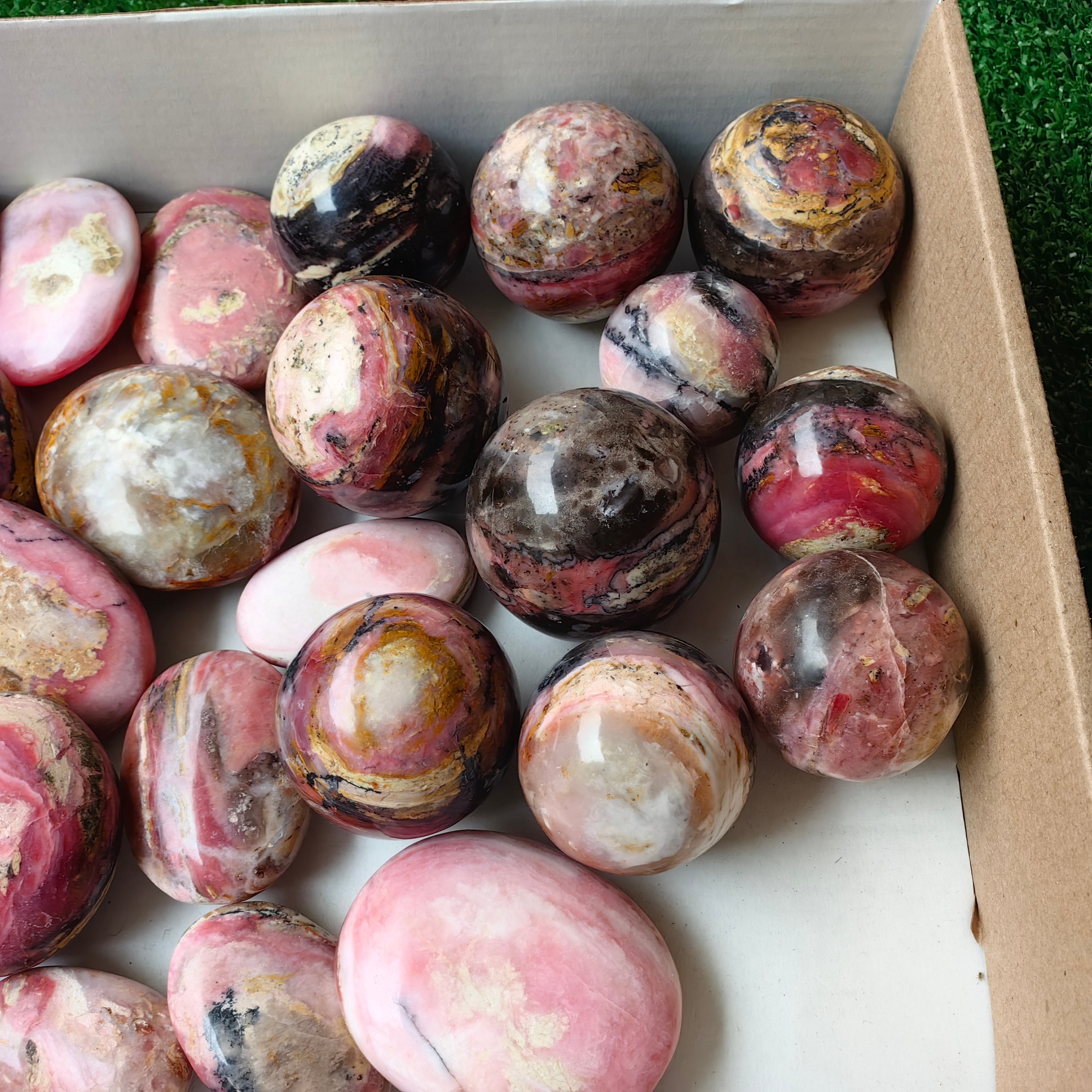 20 pcs pink opal heart & spheres