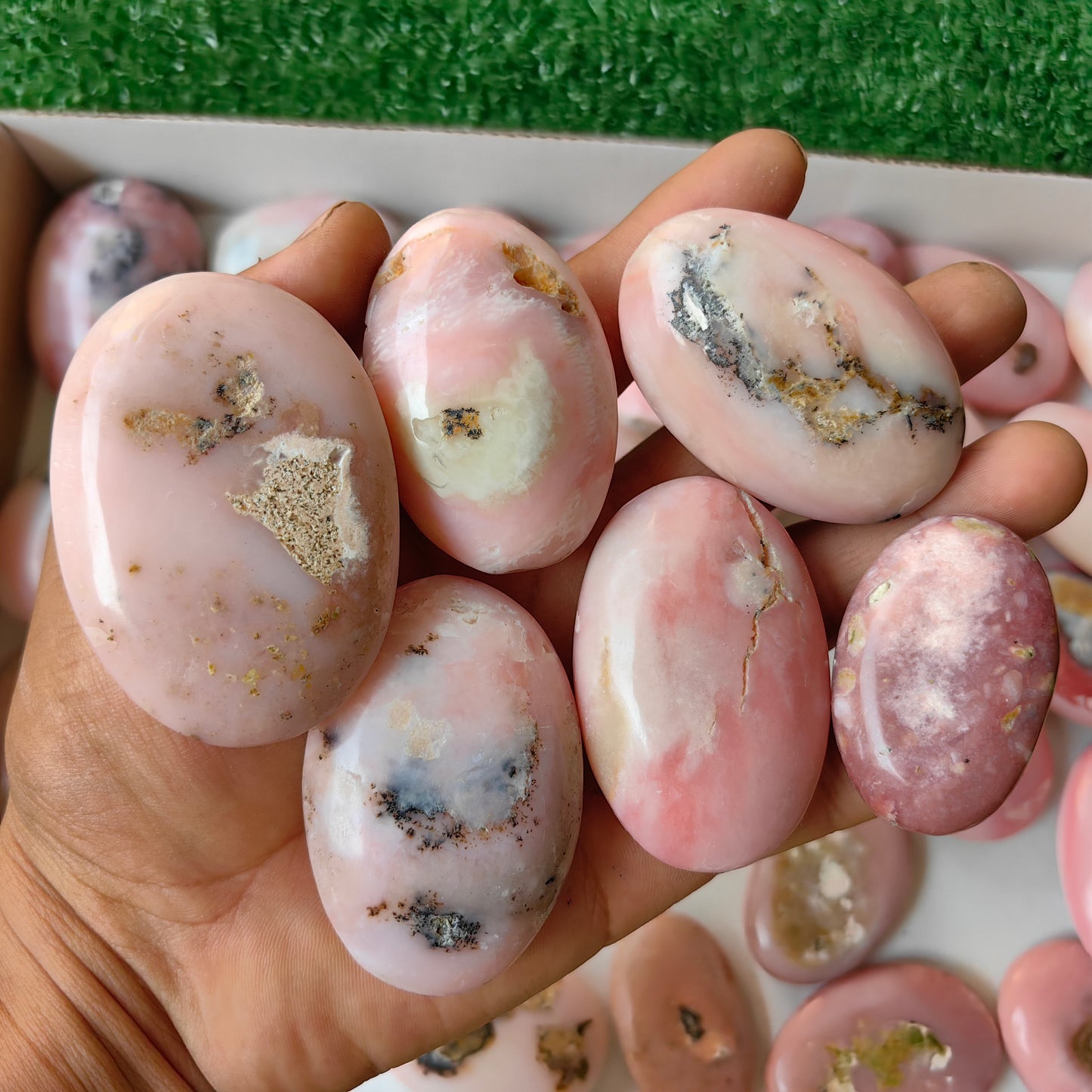 34 pc pink opal palms