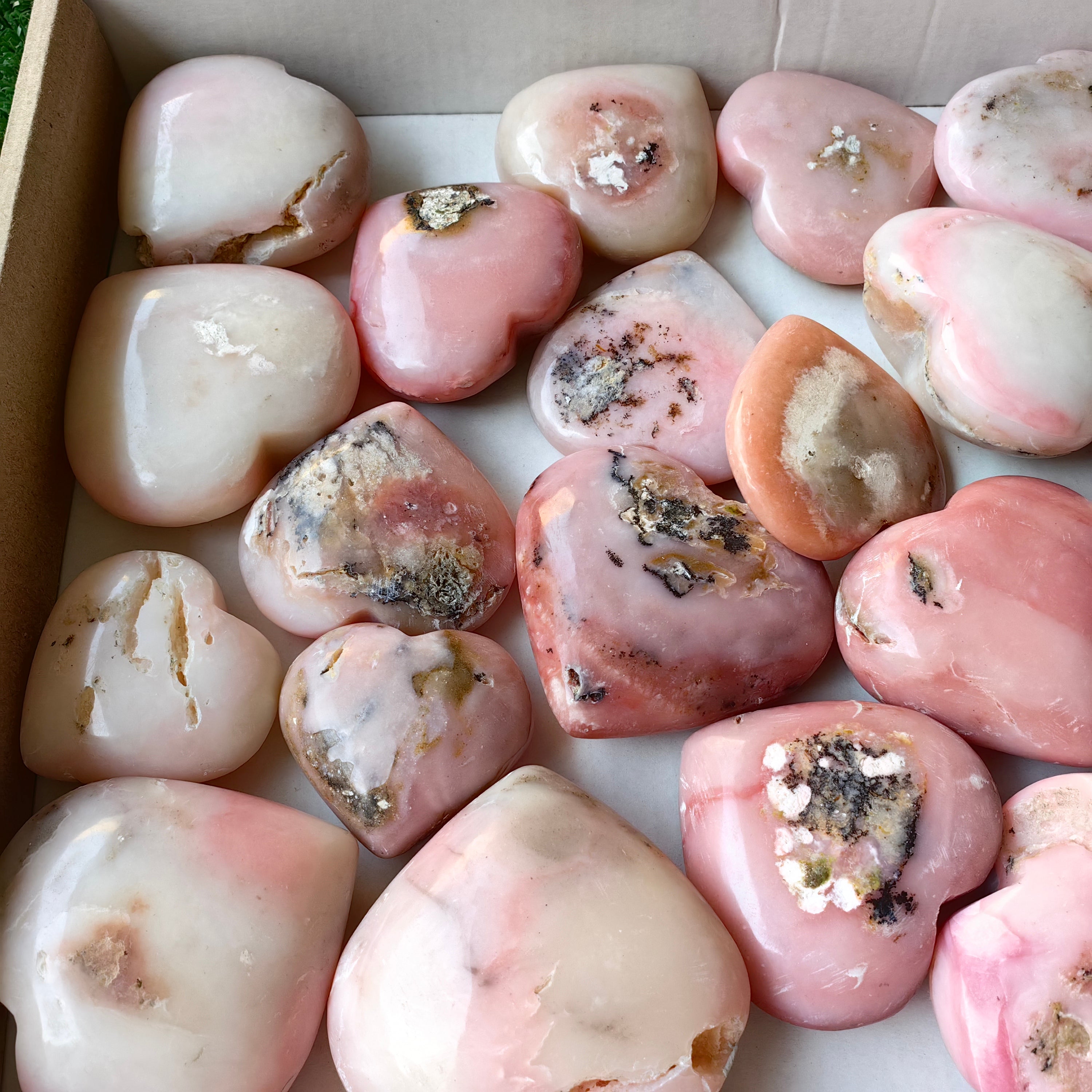 25 pc pink opal hearts