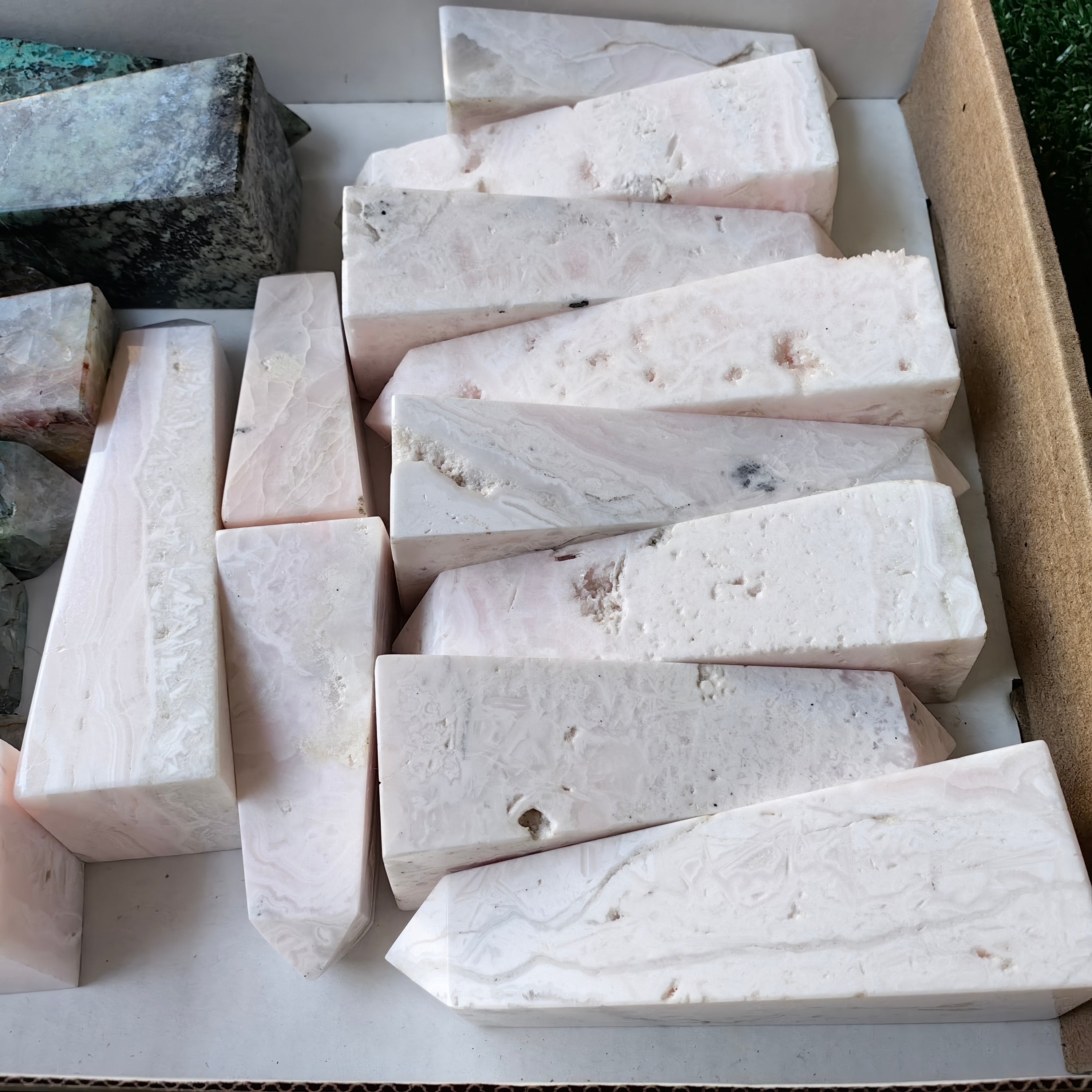 19 pc chrysocolla quartz & mangano towers