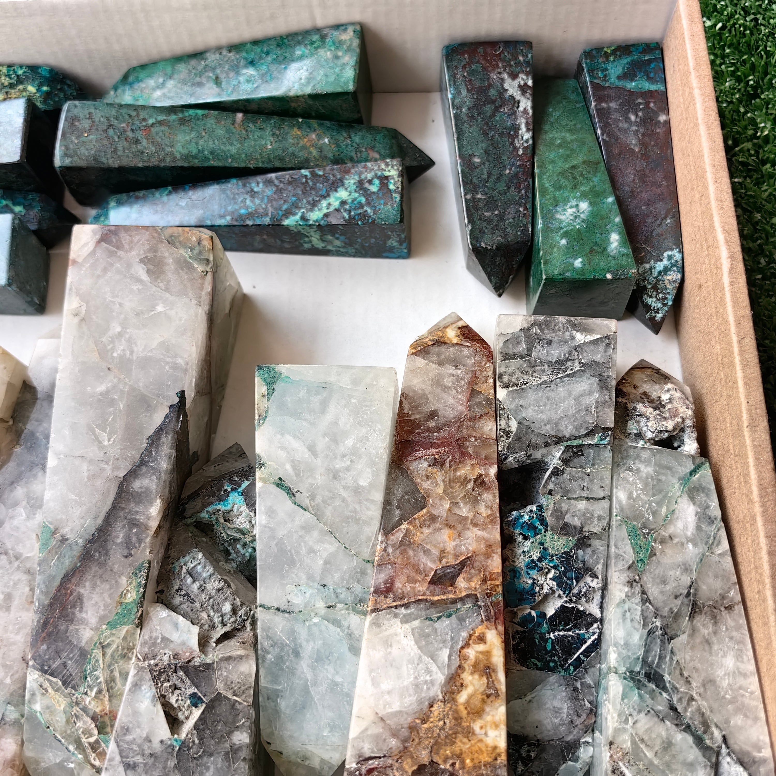 21 pc chrysocolla quartz & chrysocolla towers