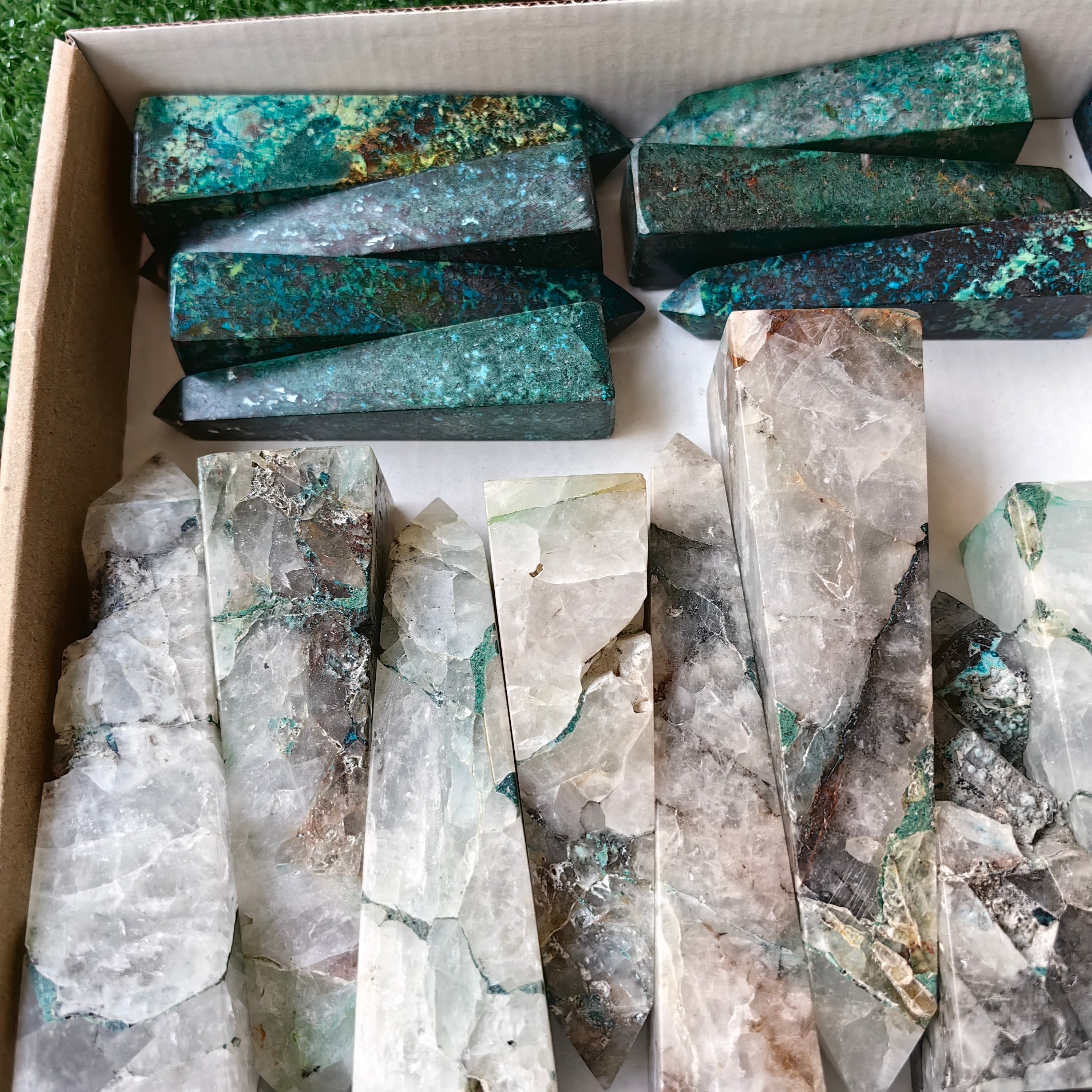 21 pc chrysocolla quartz & chrysocolla towers