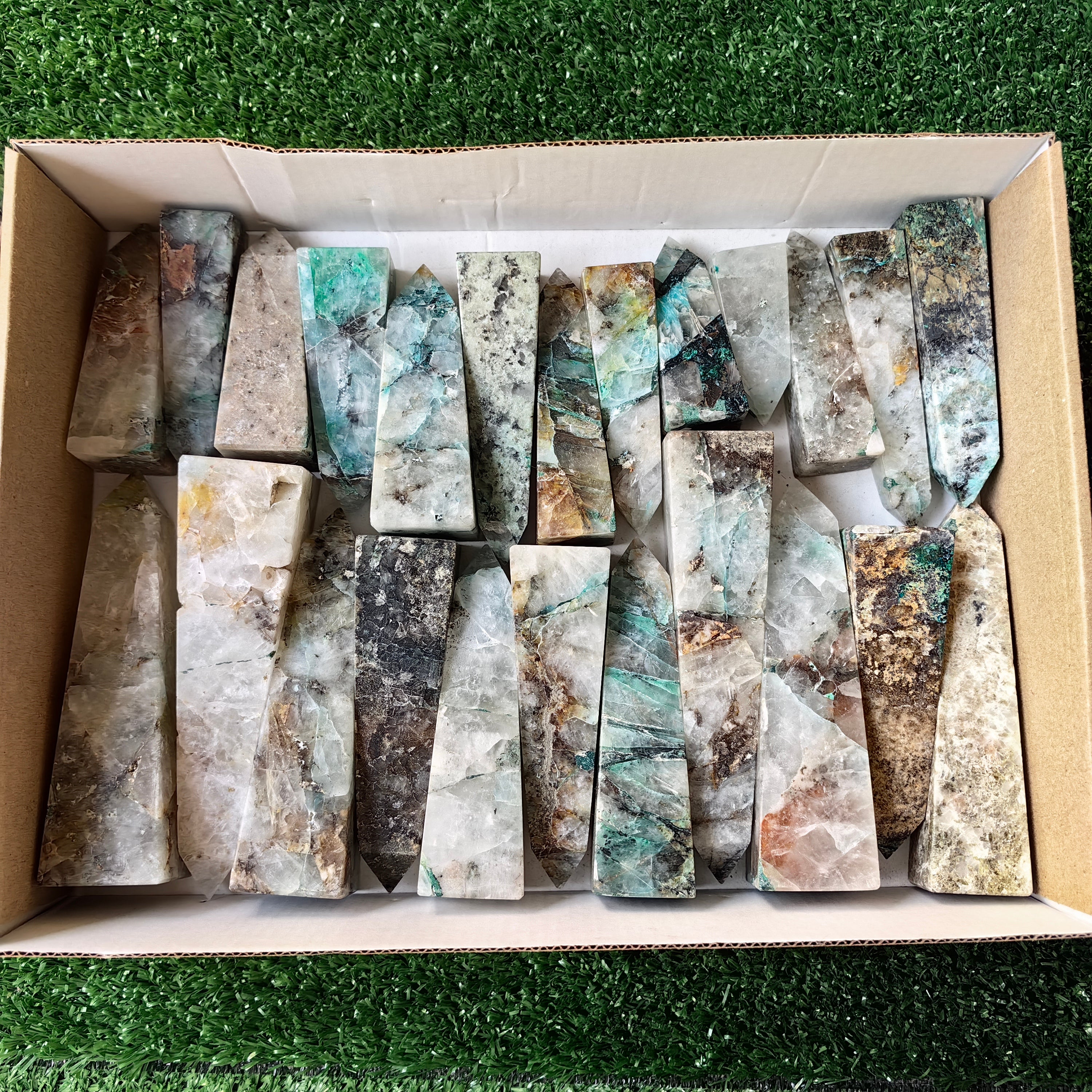 23 pc chrysocolla quartz towers