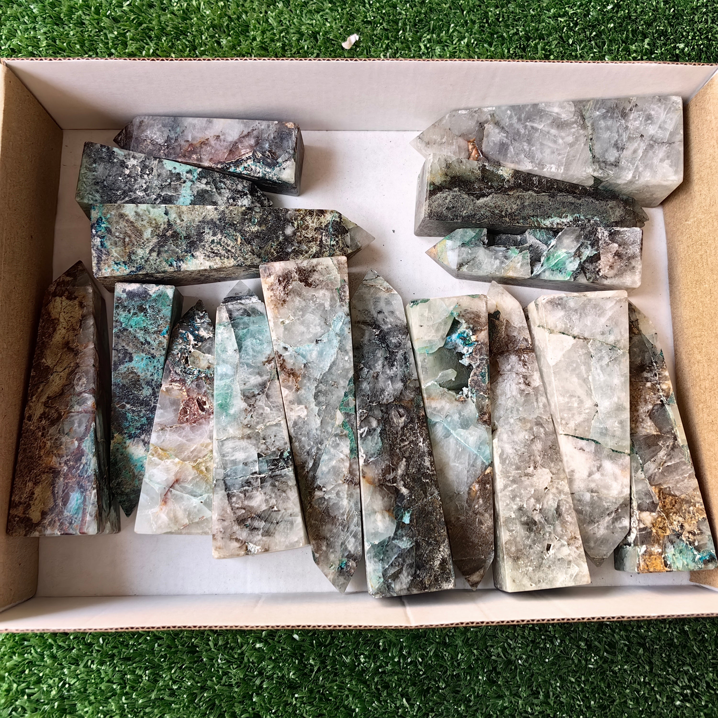16 pc chrysocolla quartz towers