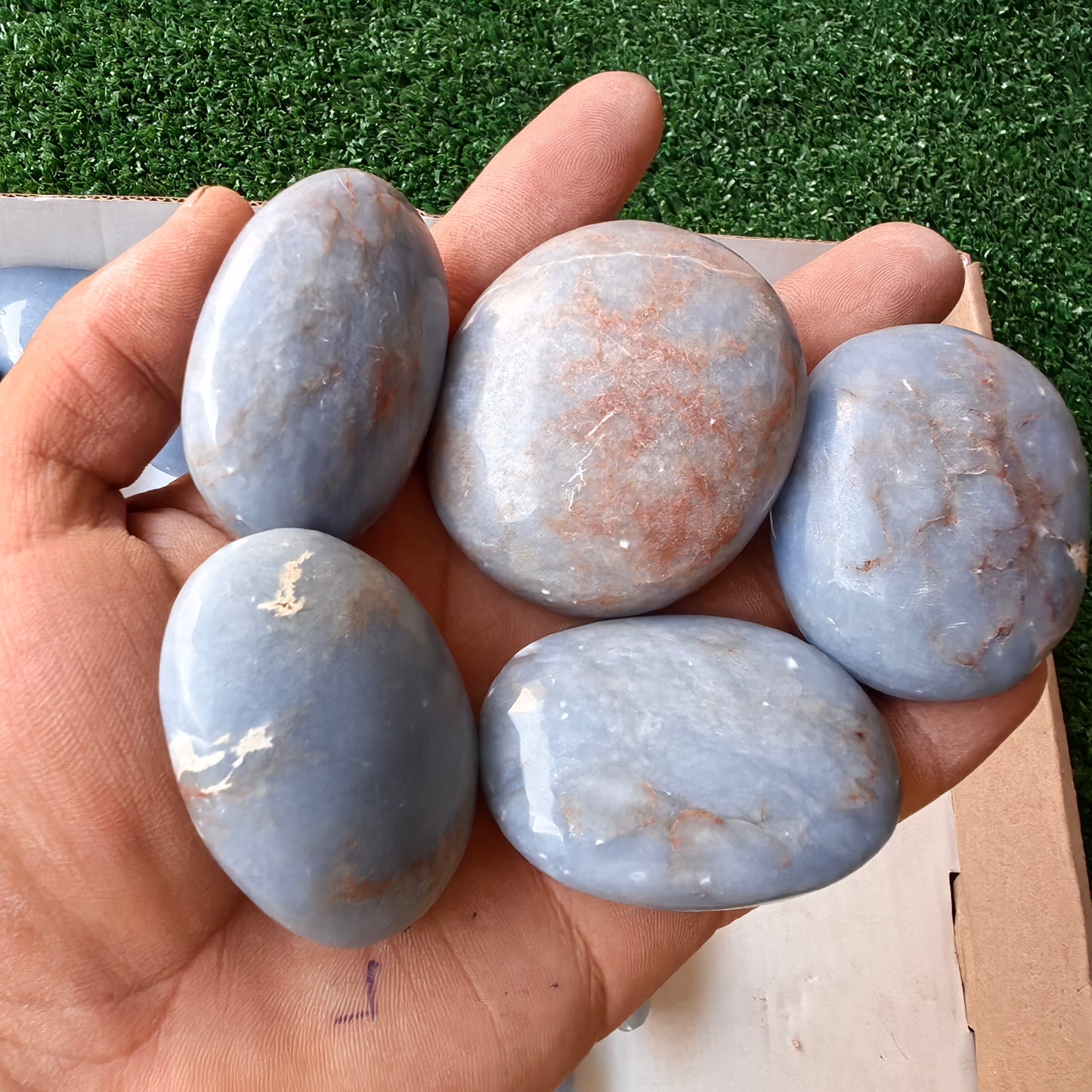 31 pc angelite palms and hearts