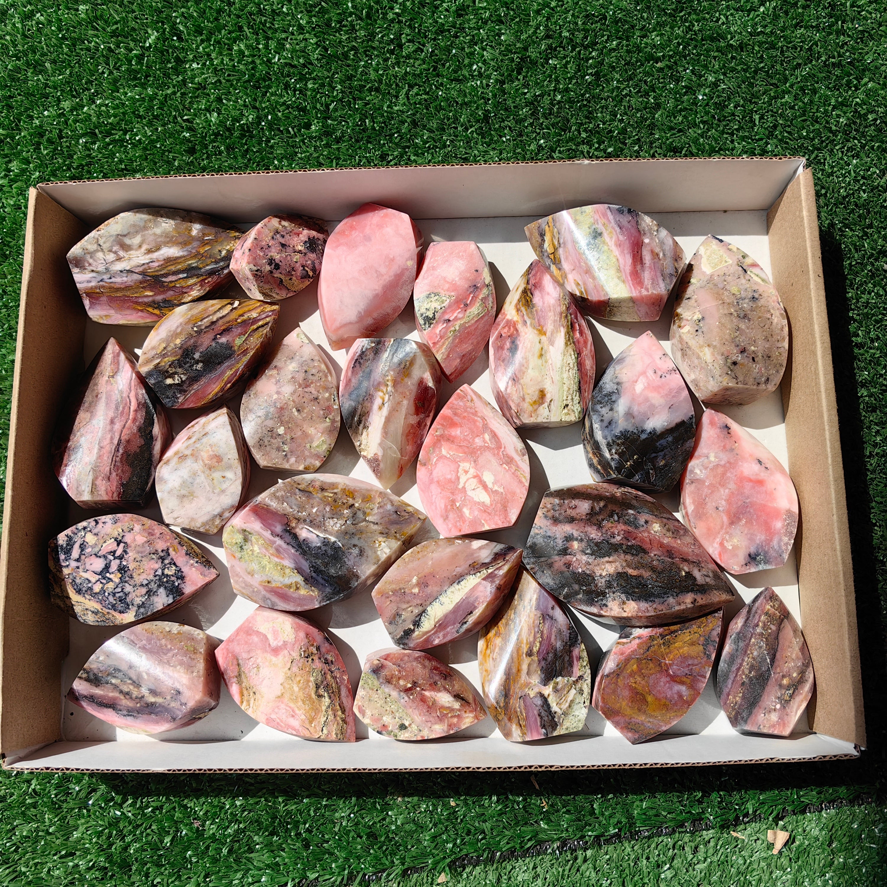 25 pc pink opal flames