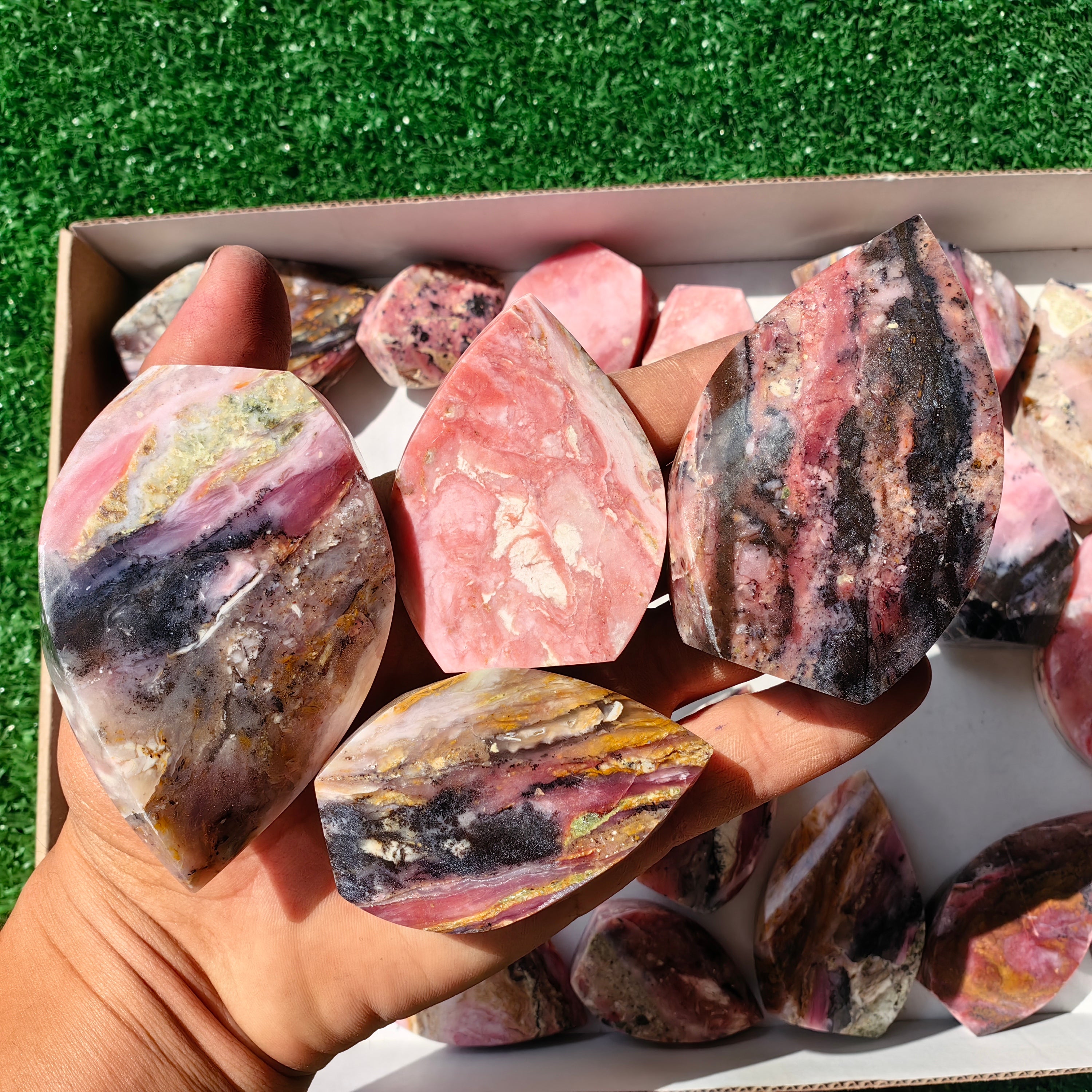 25 pc pink opal flames