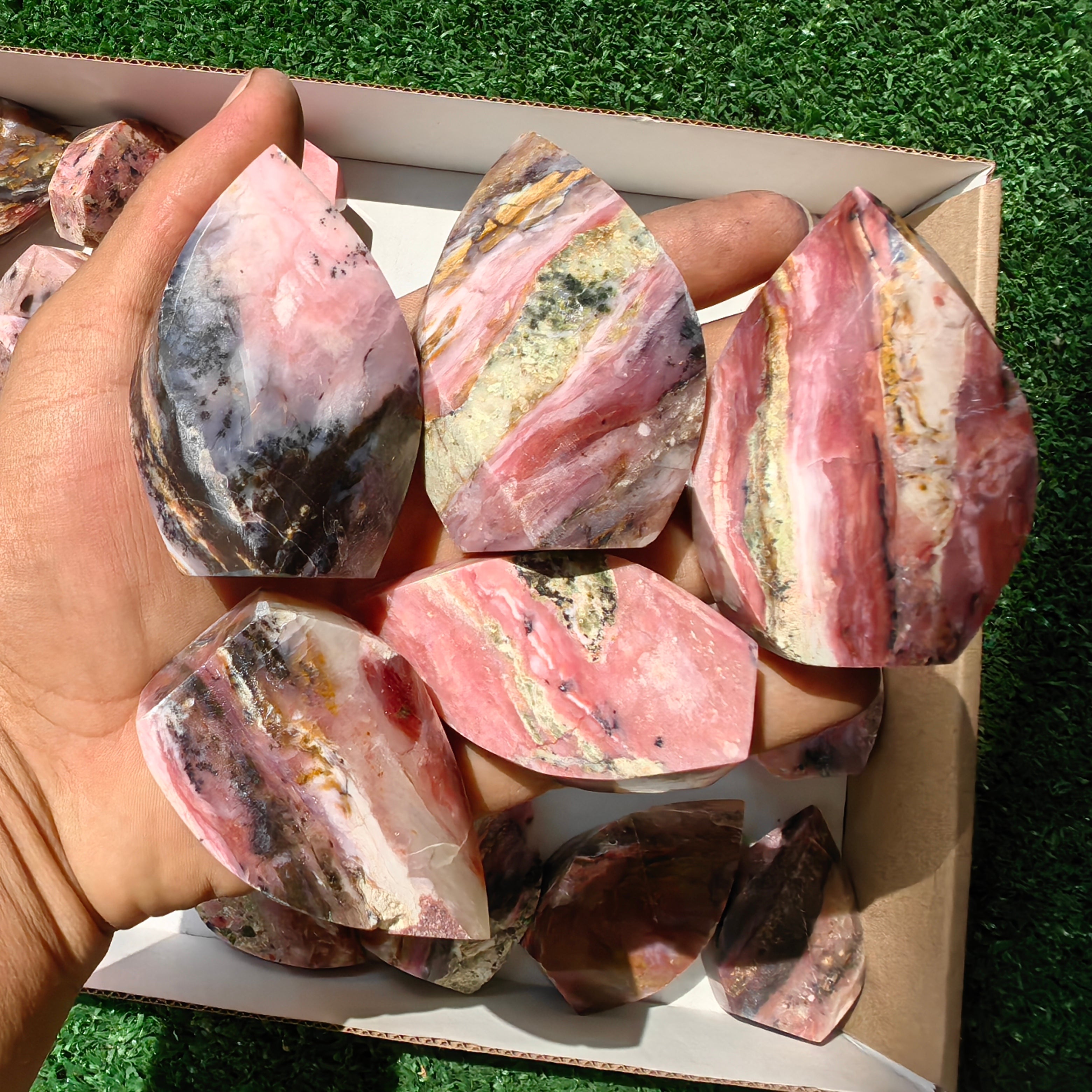 25 pc pink opal flames