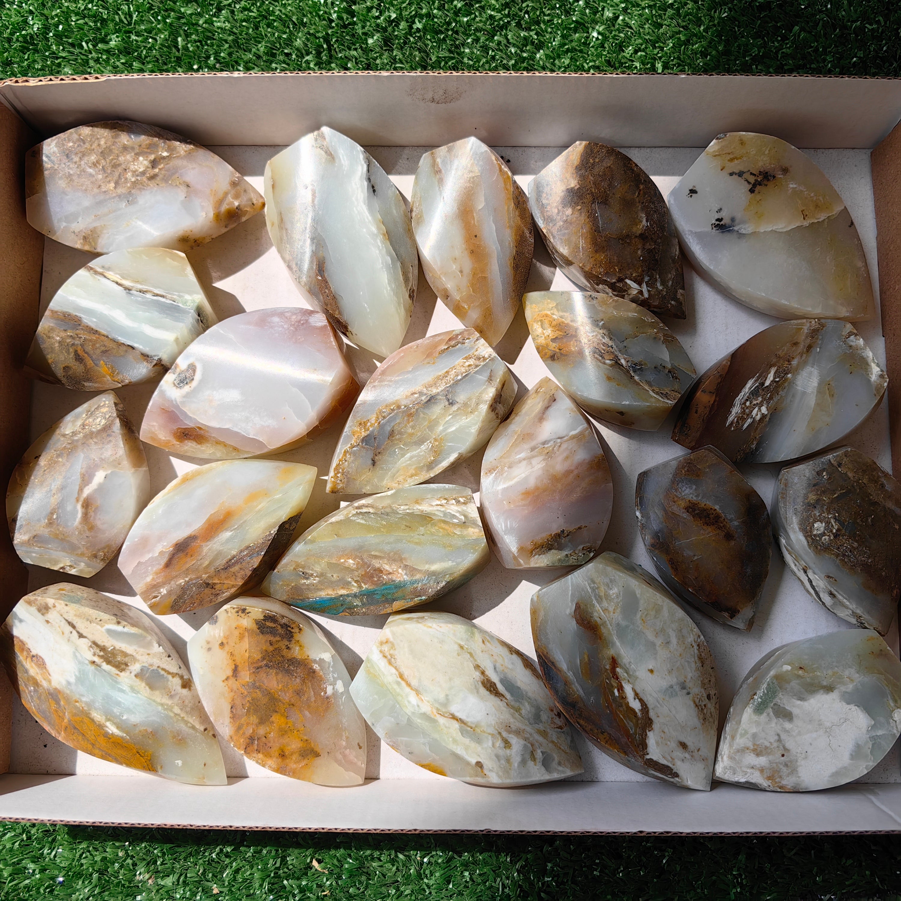 21 pc blue opal flames