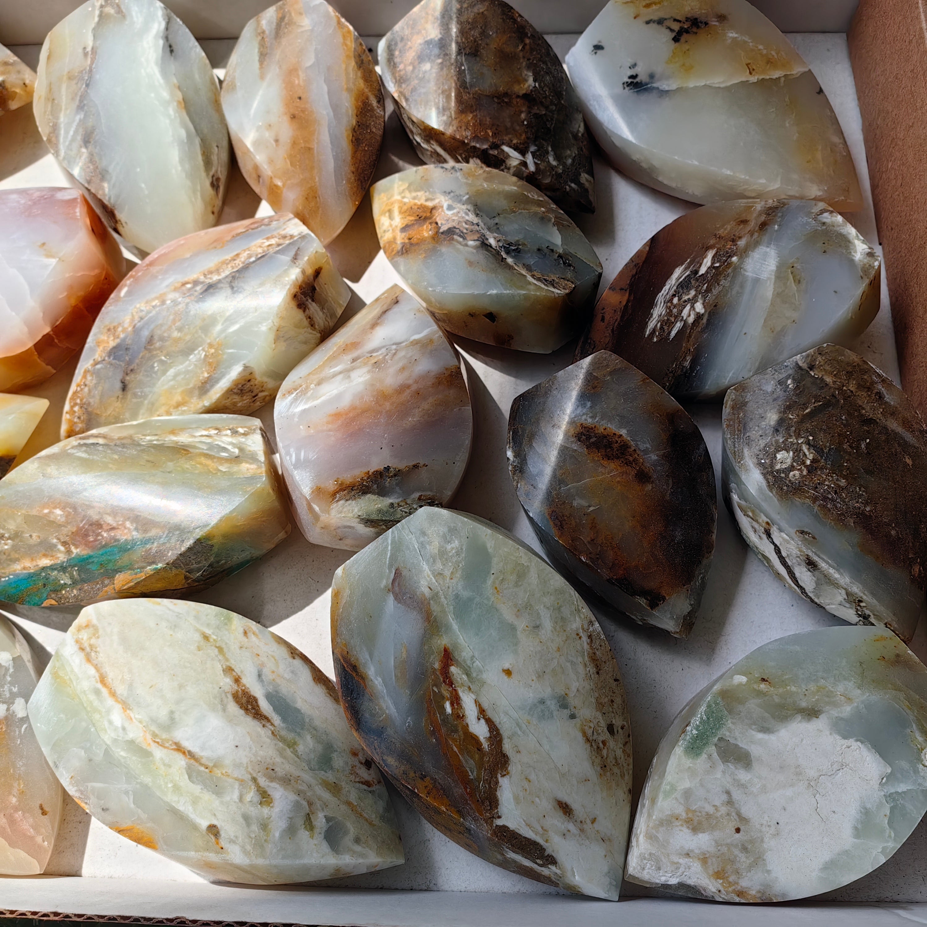 21 pc blue opal flames