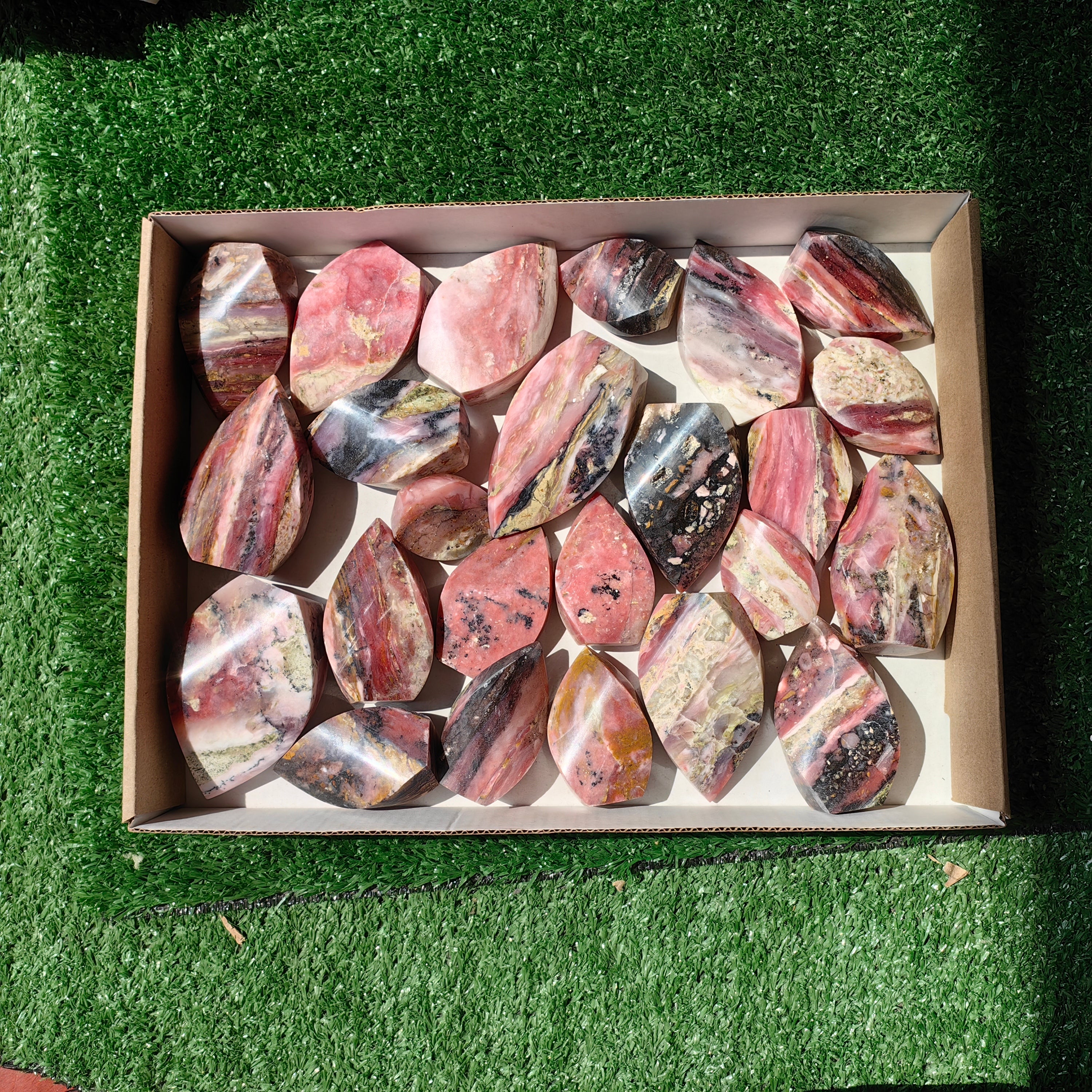 24 pc pink opal flames