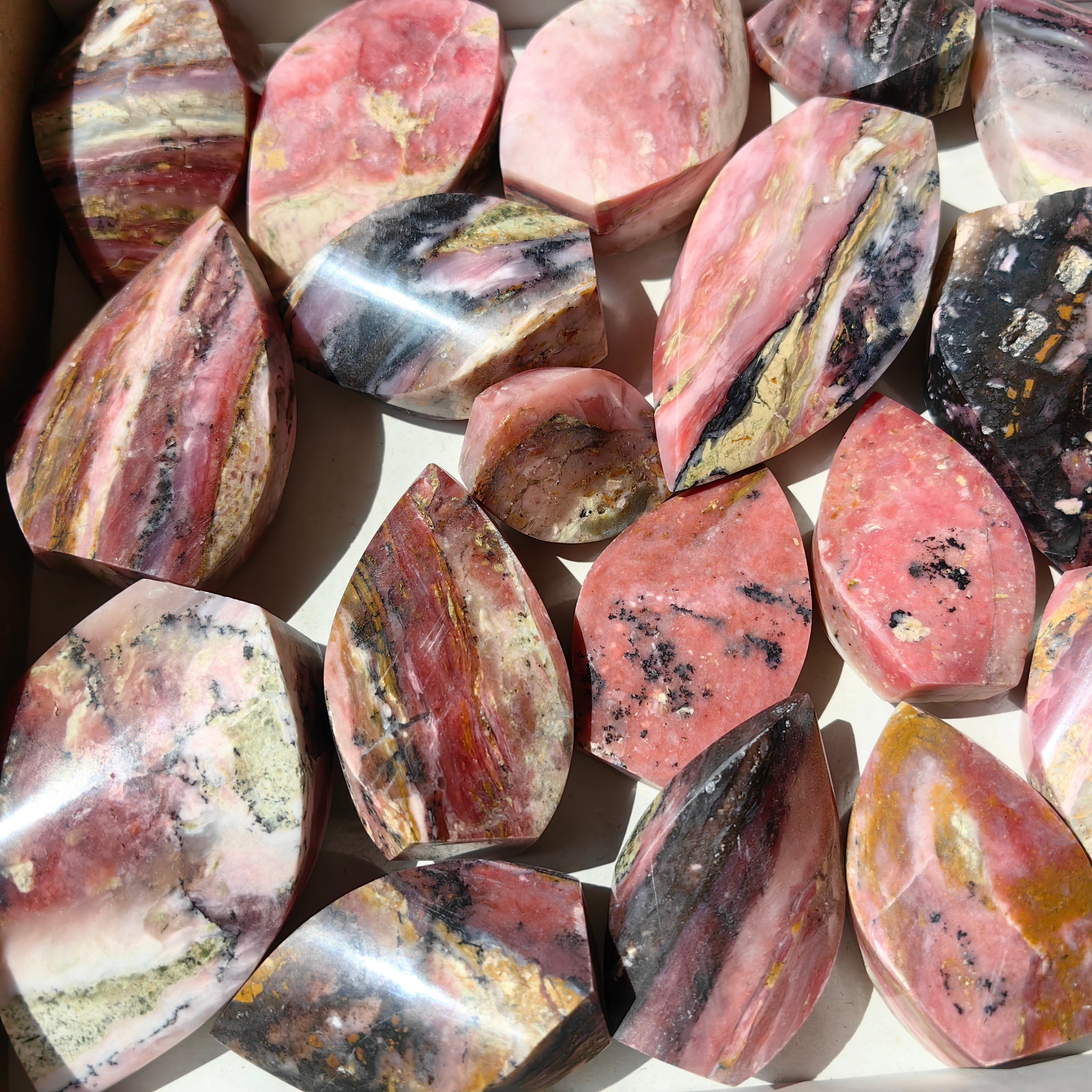 24 pc pink opal flames