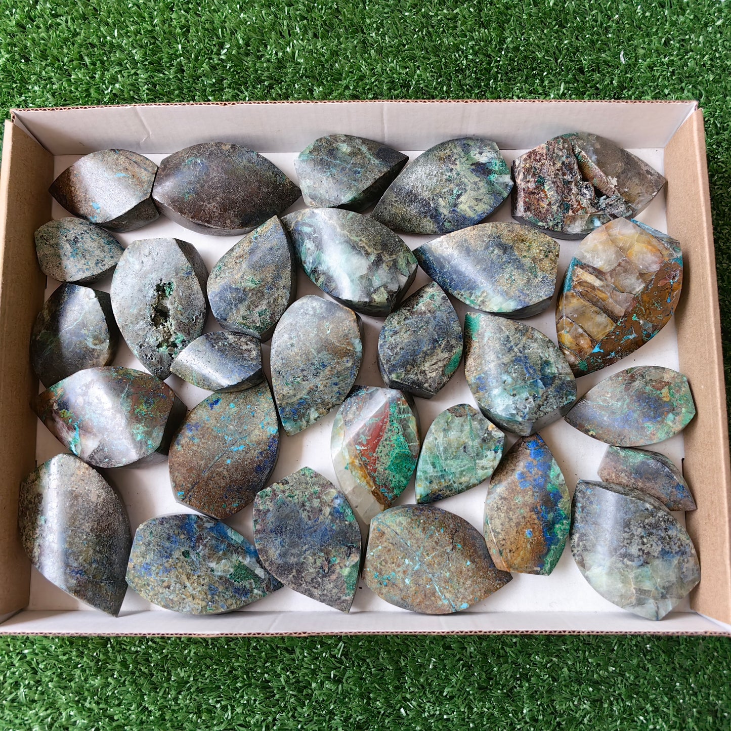 28 pc azurite flames