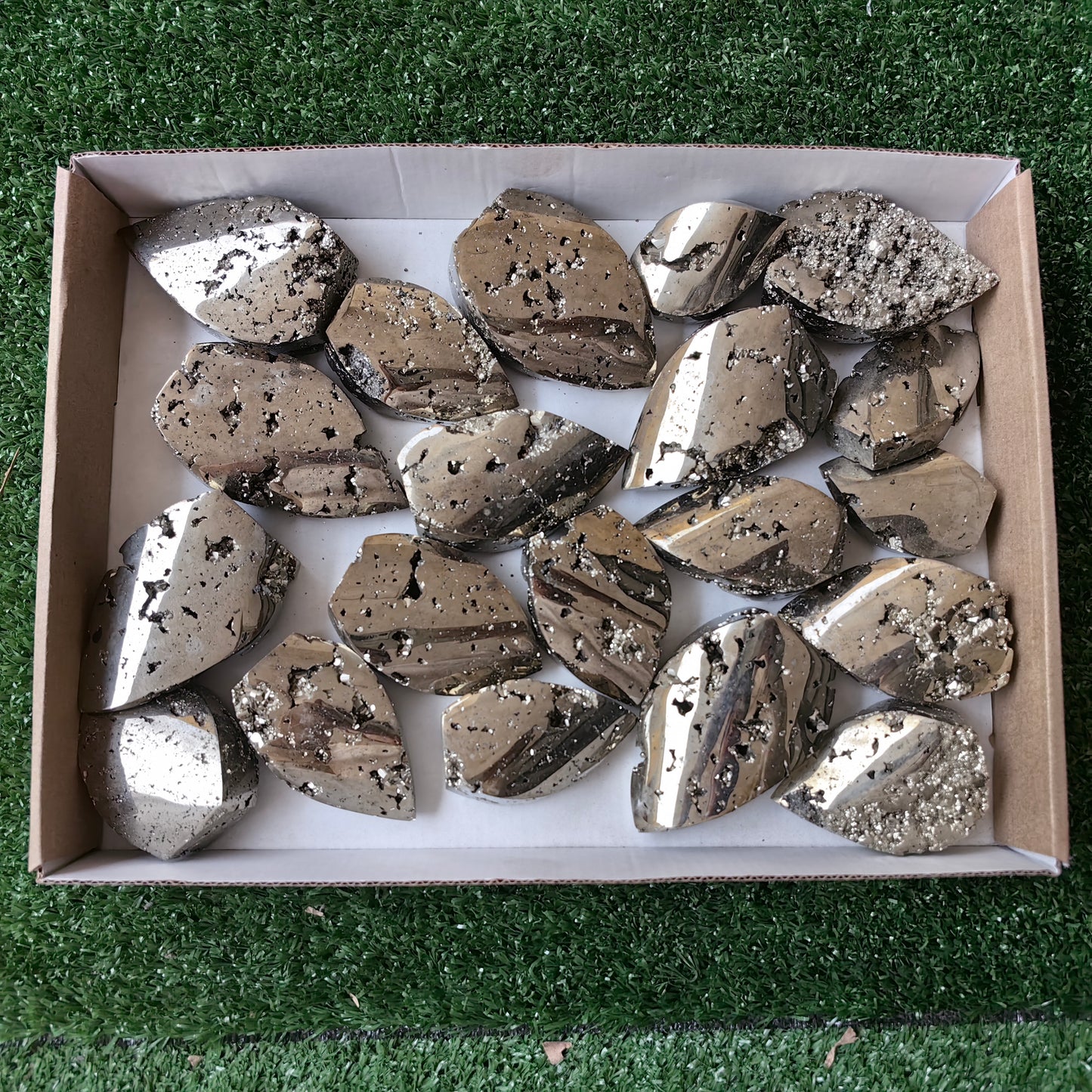 20 pc pyrite flames