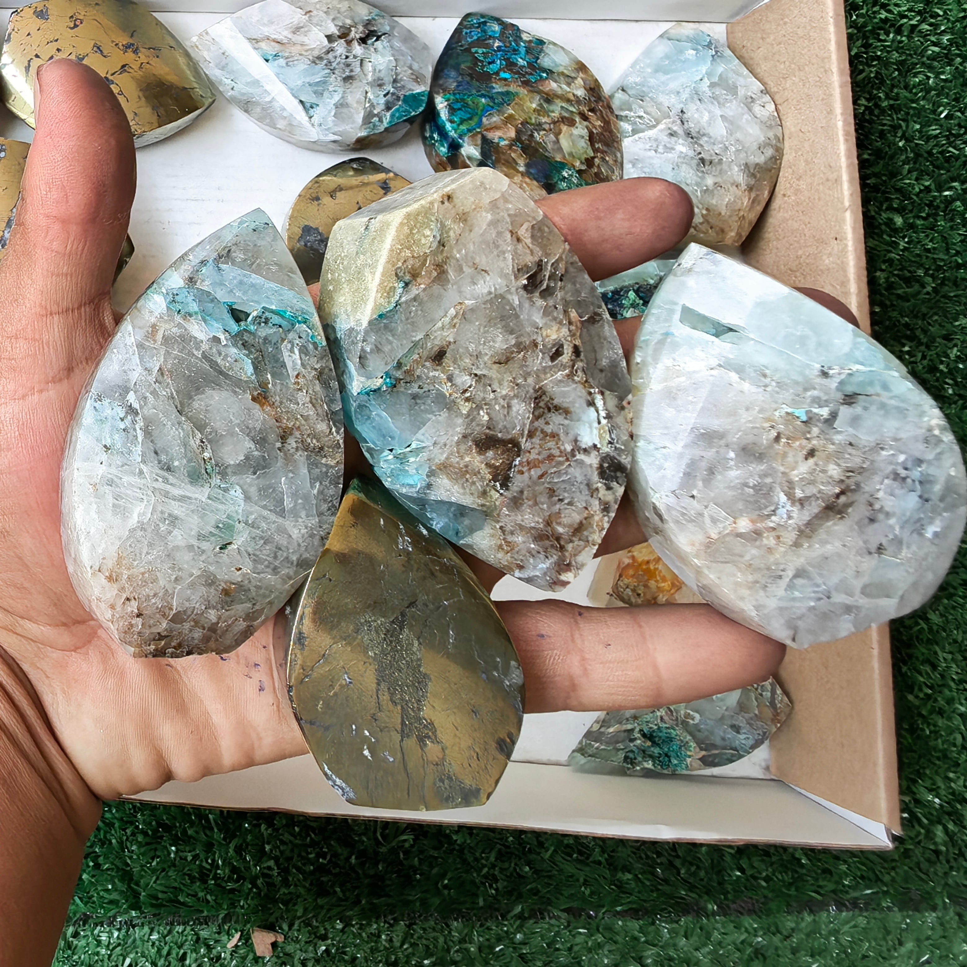 24 pc chrysocolla quartz, serpentine & chalcopyrite flames