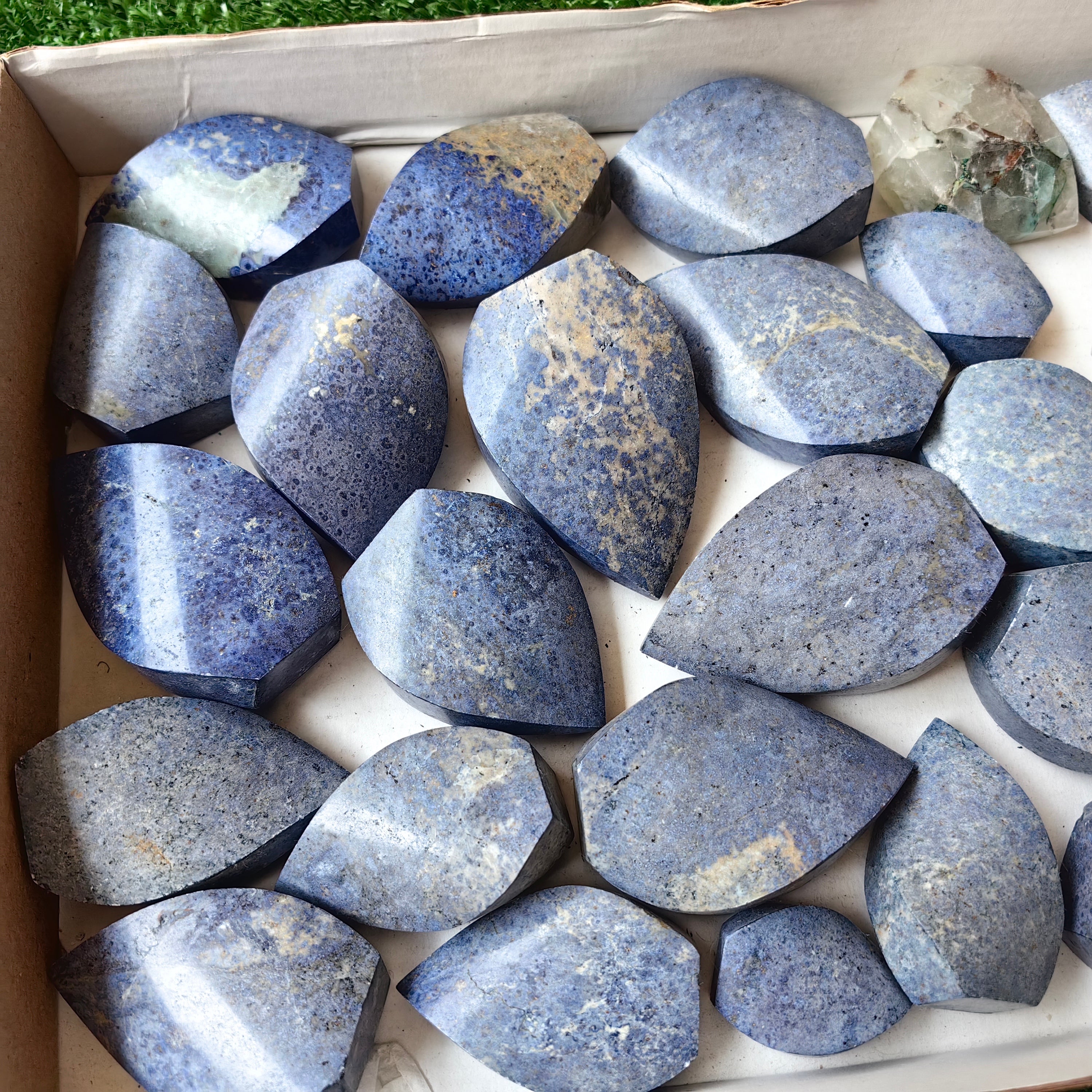 26 pc chrysocolla quartz, pink opal & dumortorite flames