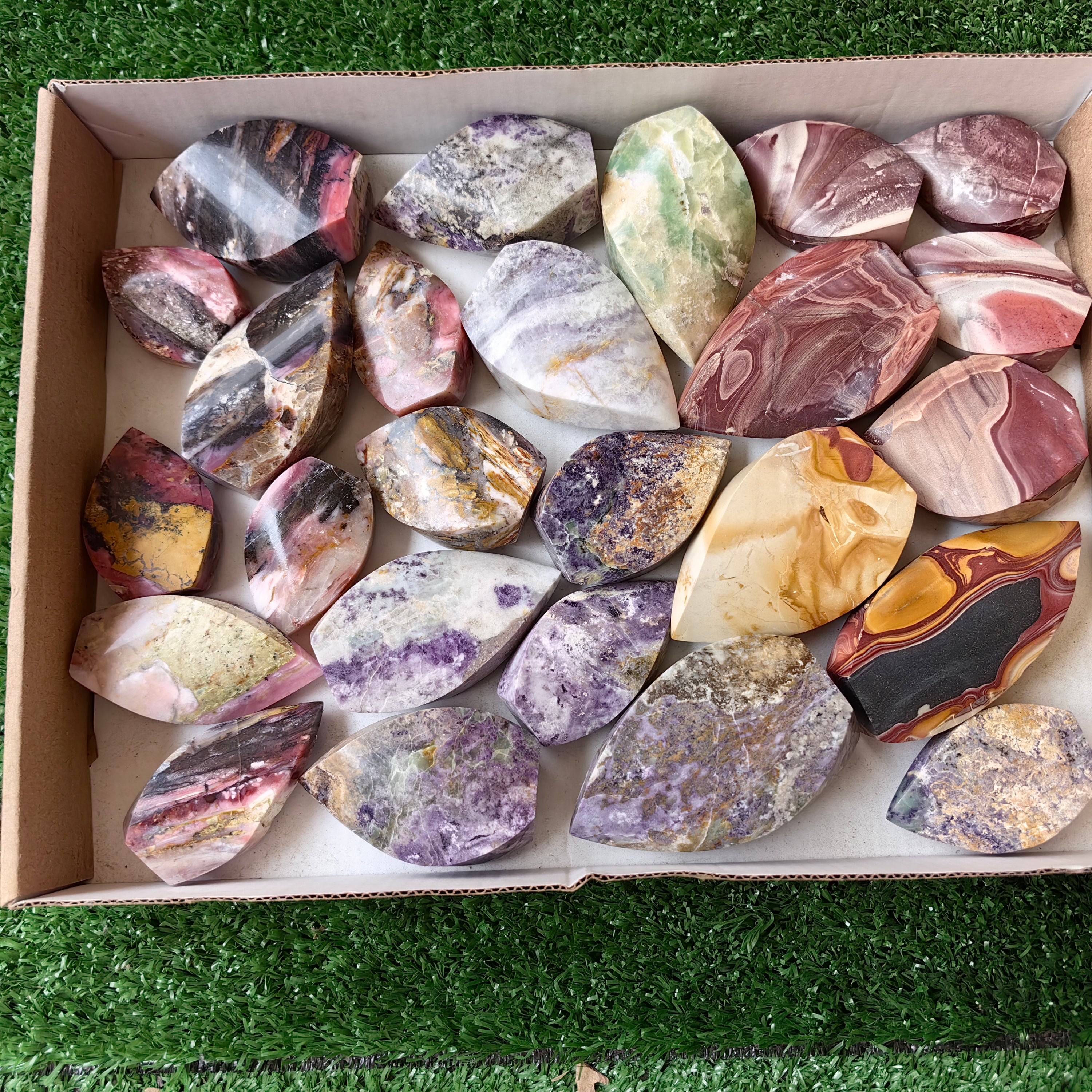 25 pc pink opal, bolivianite & colcatana flames