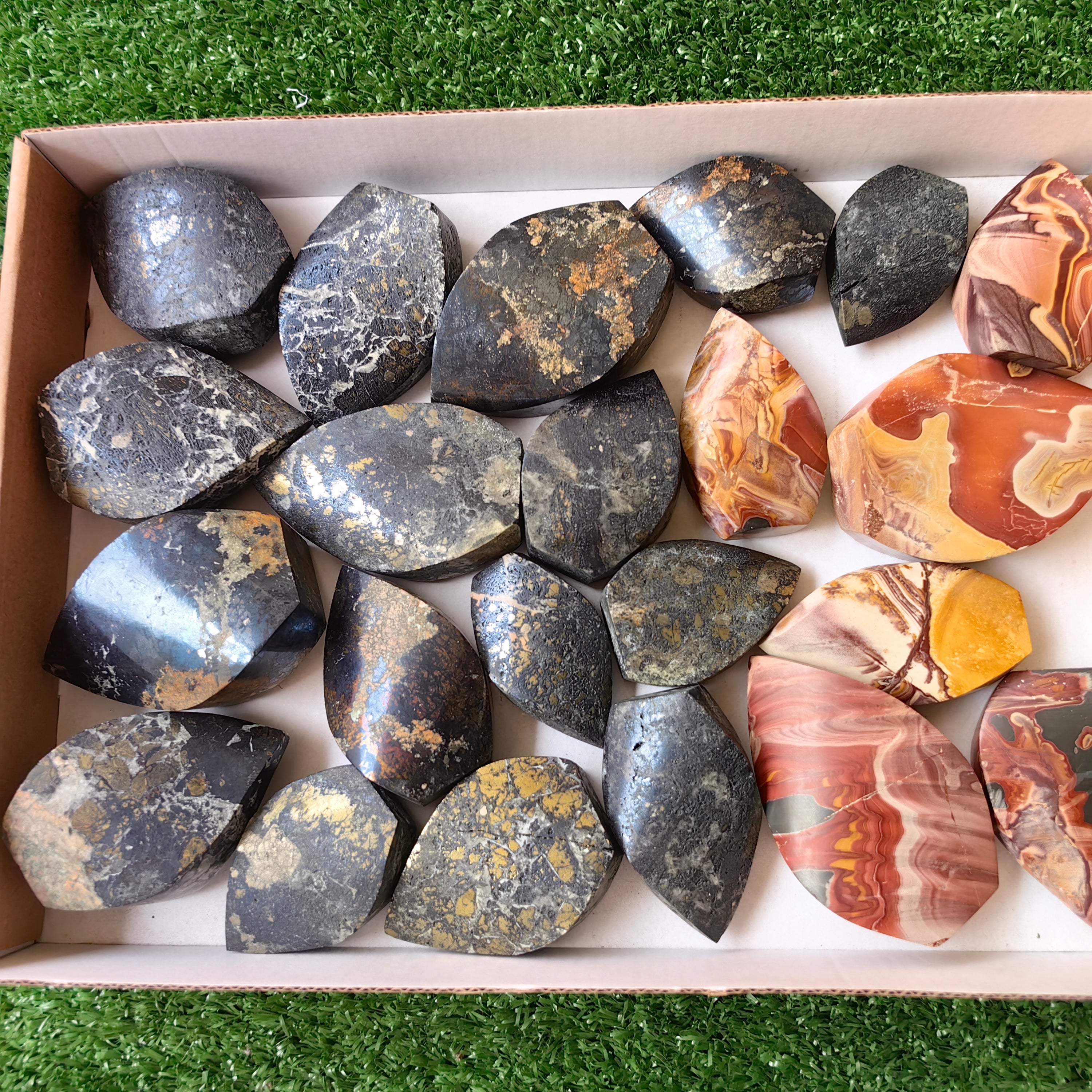 22 pc covellite & colcatana flames