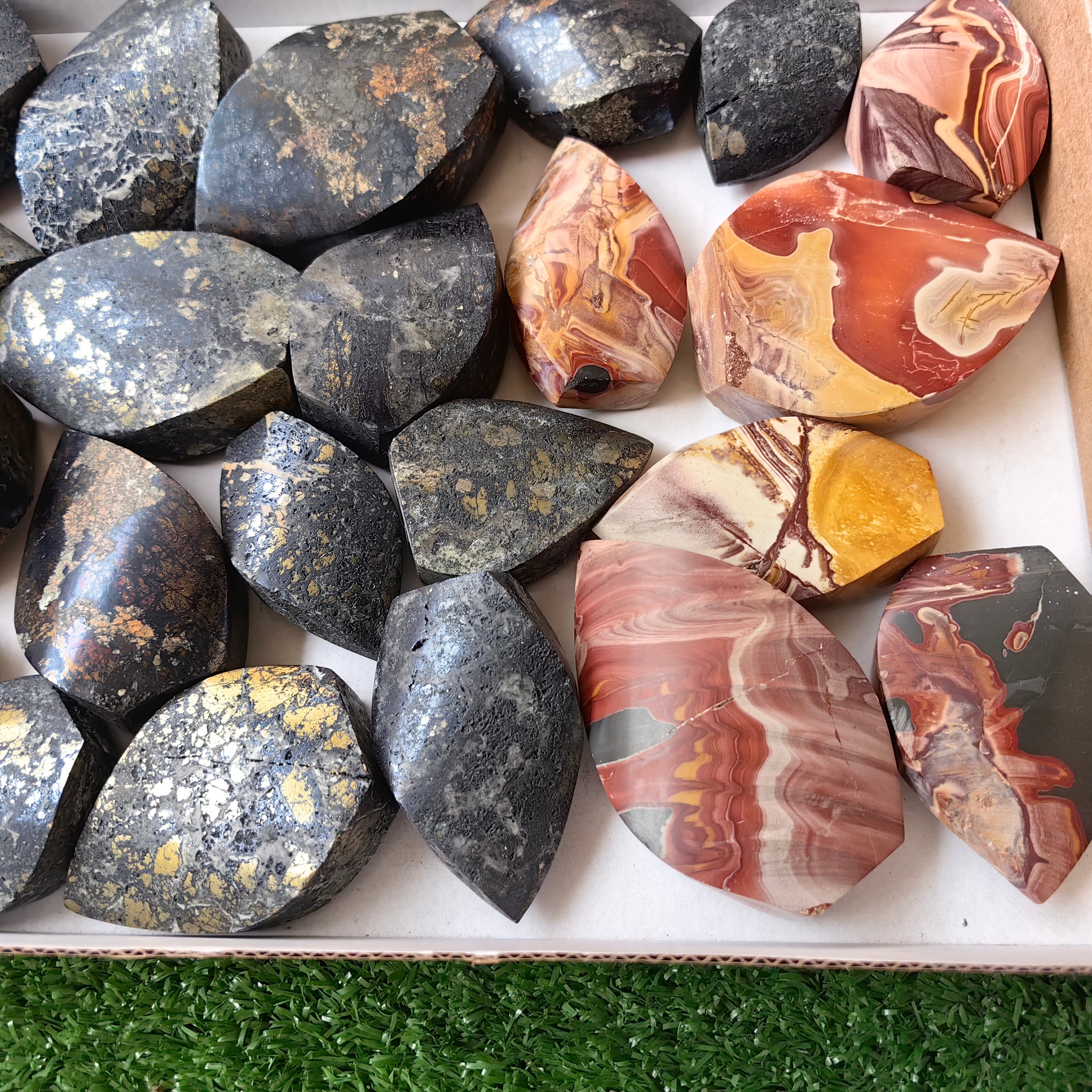 22 pc covellite & colcatana flames