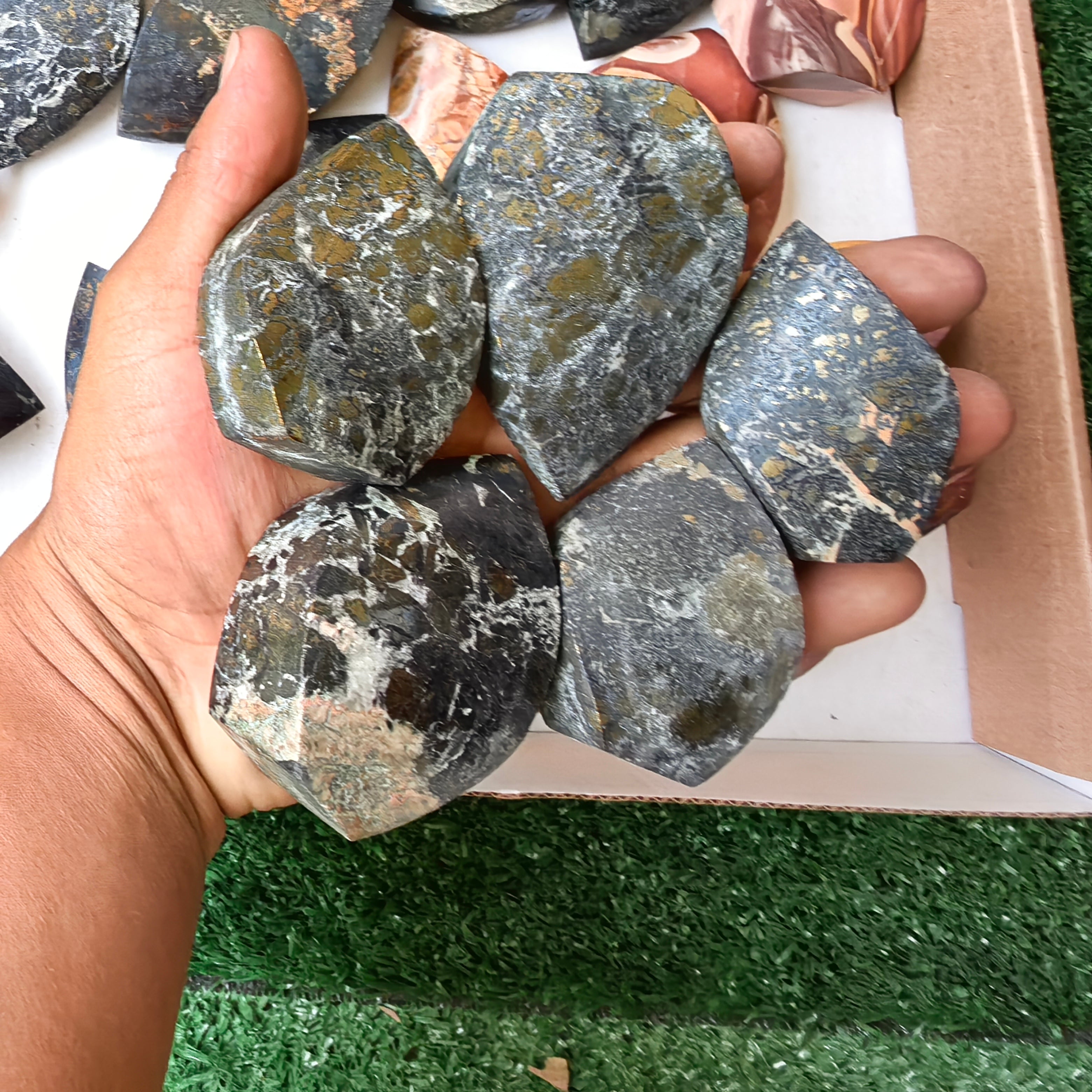 22 pc covellite & colcatana flames