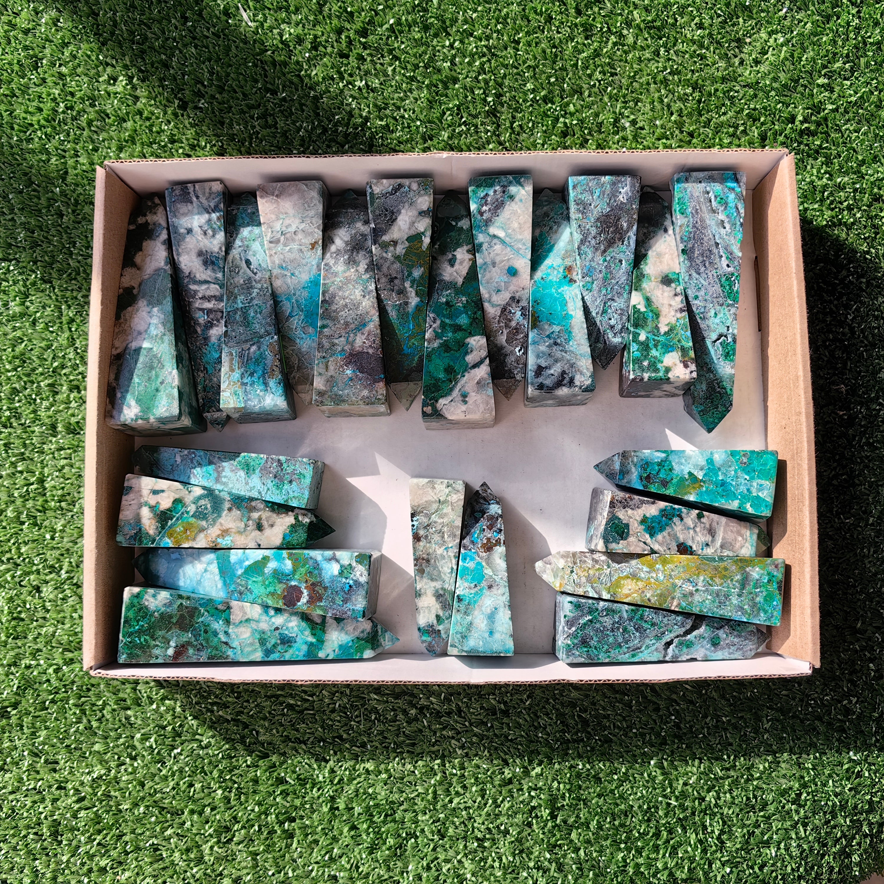22 pc chrysocolla quartz towers