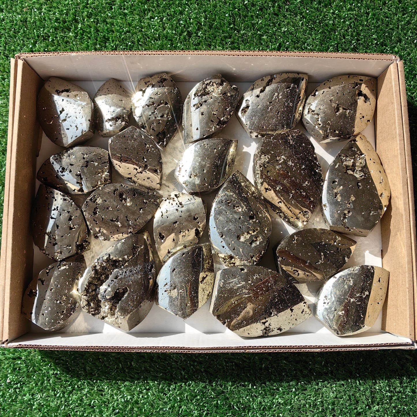 21 pc pyrite flames