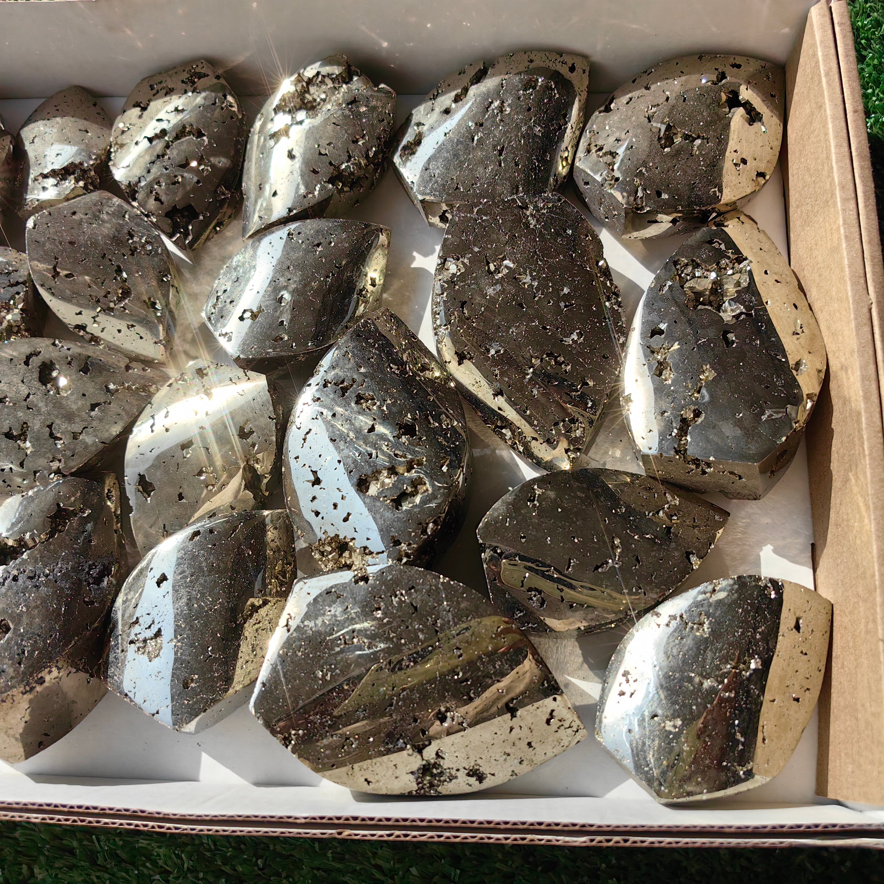 21 pc pyrite flames