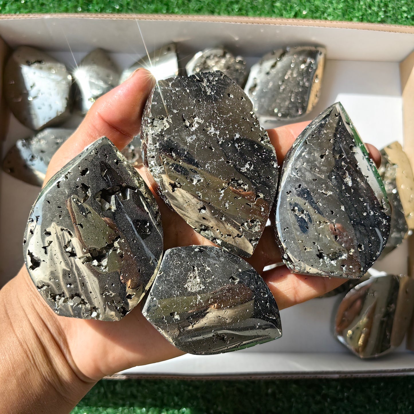 21 pc pyrite flames