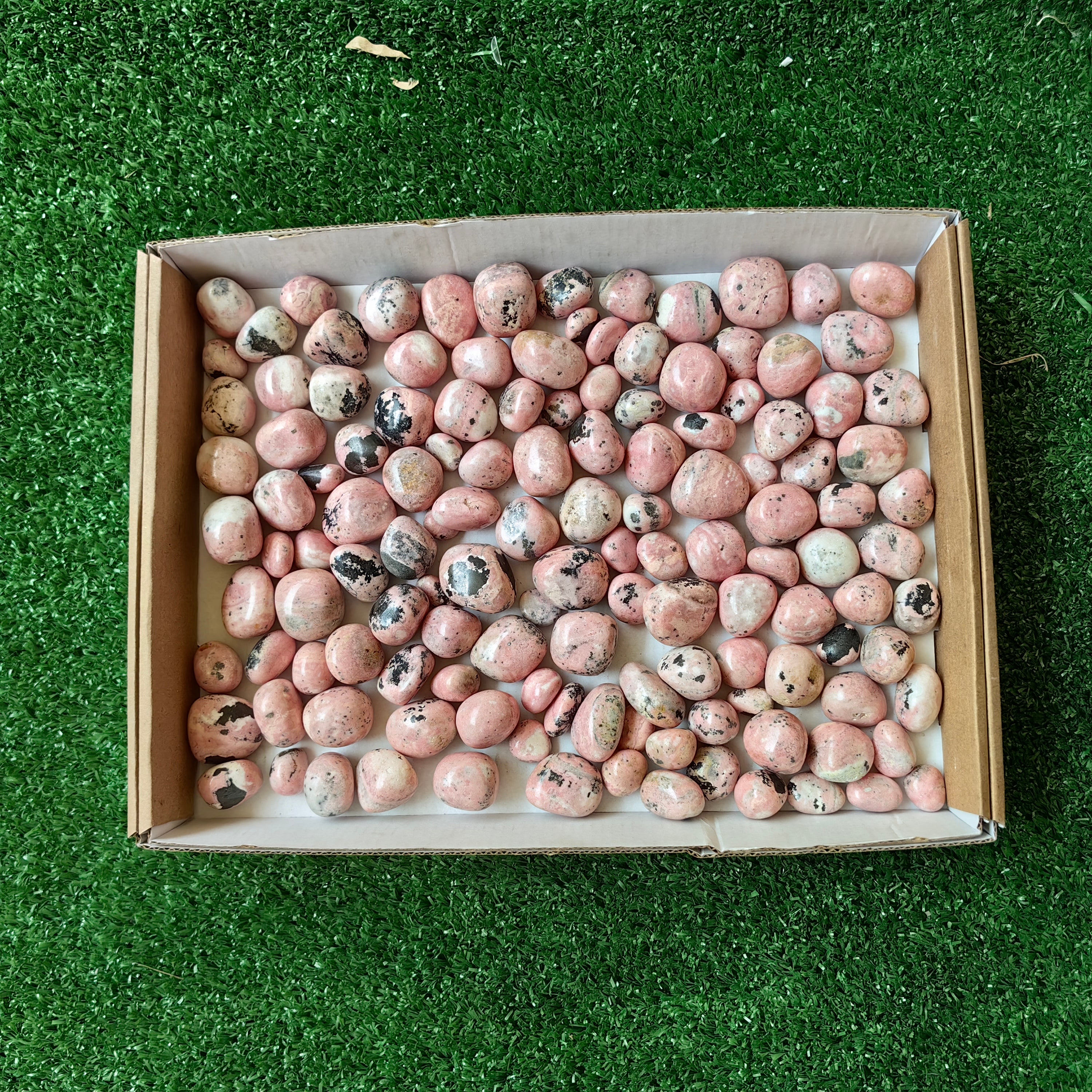 2 kg rhodonite tumbled