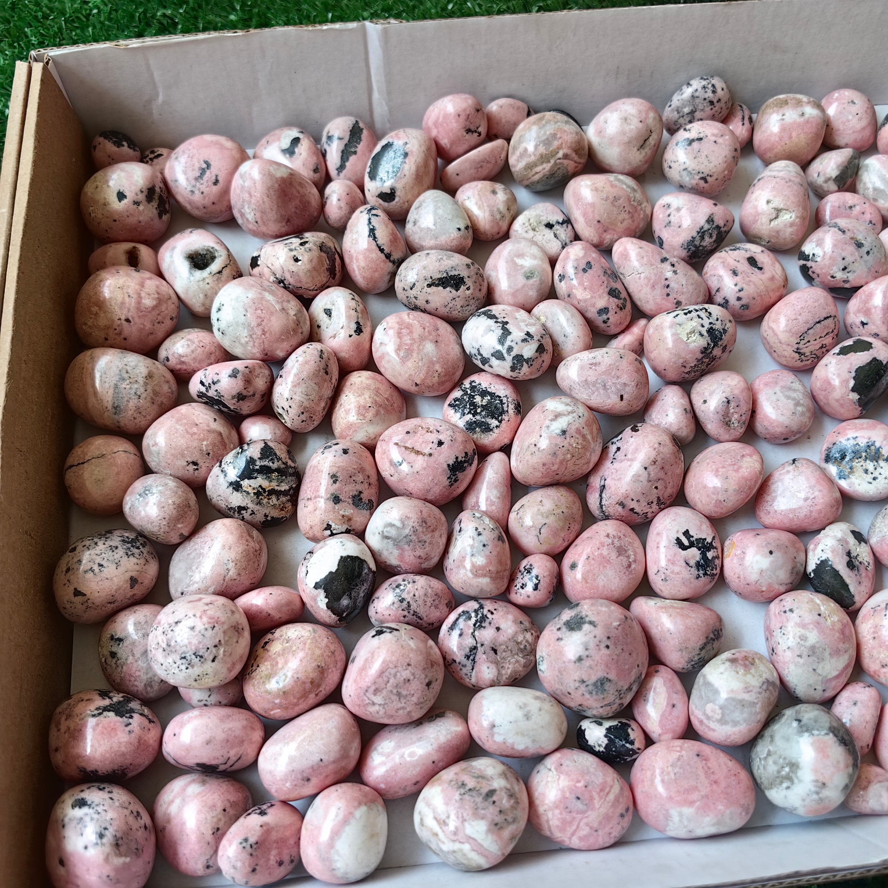 2 kg rhodonite tumbled