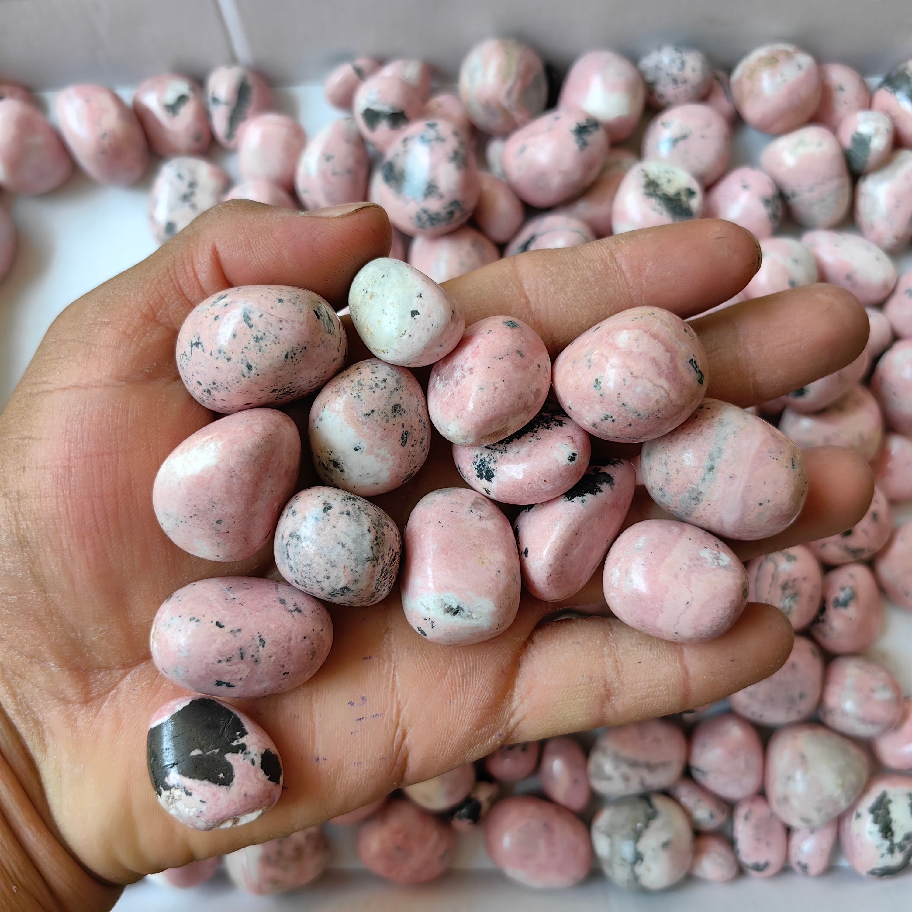 2 kg rhodonite tumbled