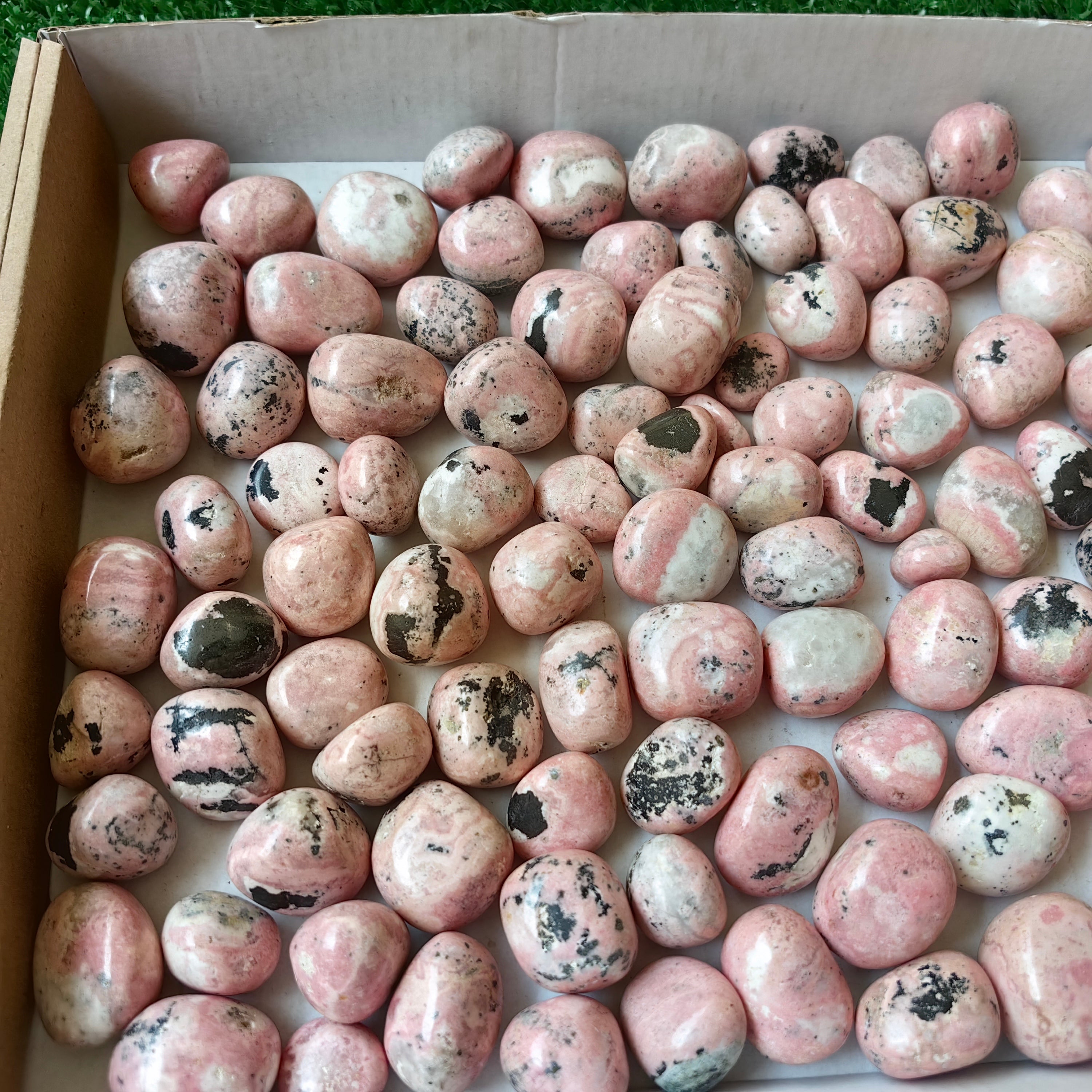 2 kg rhodonite tumbled