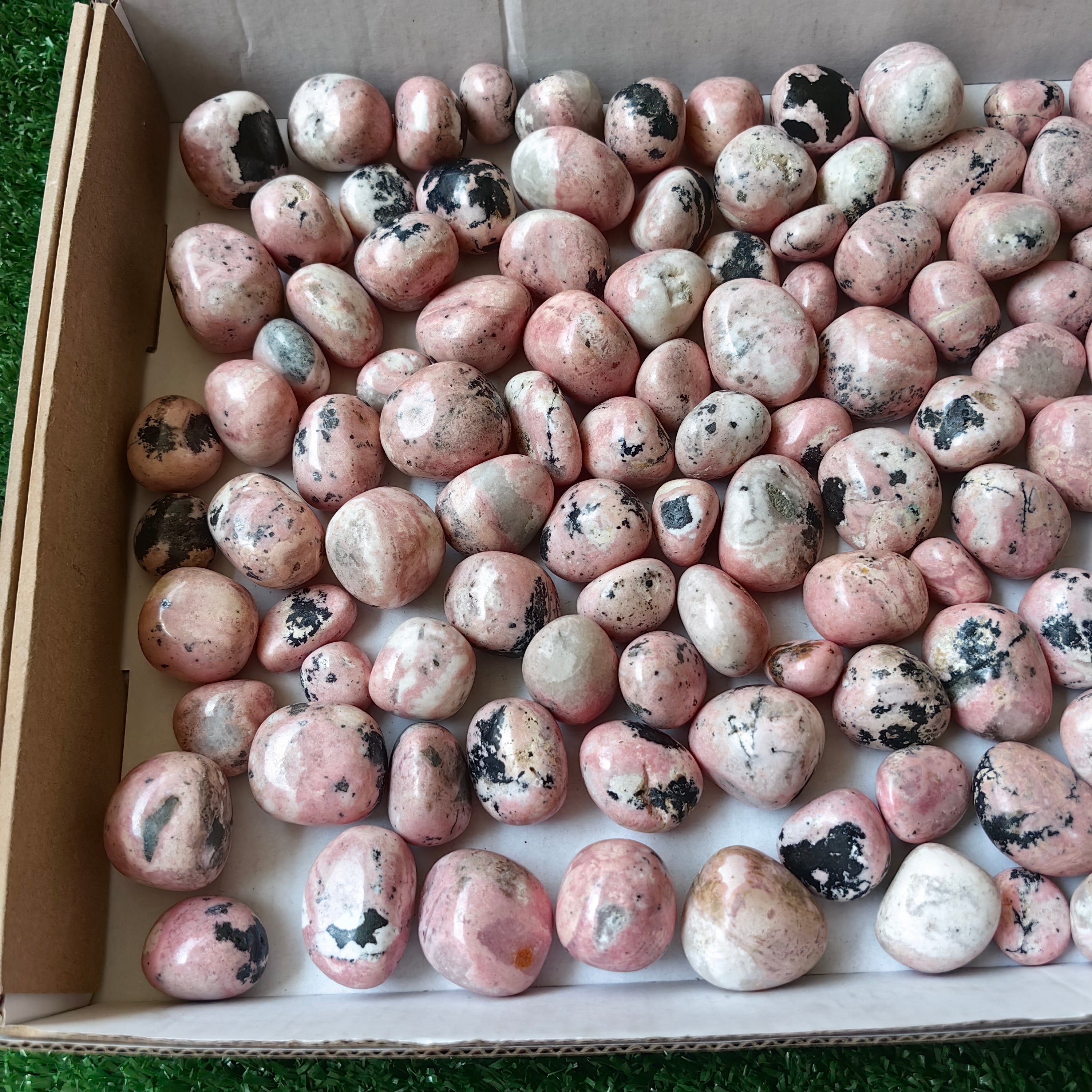 2 kg rhodonite tumbled