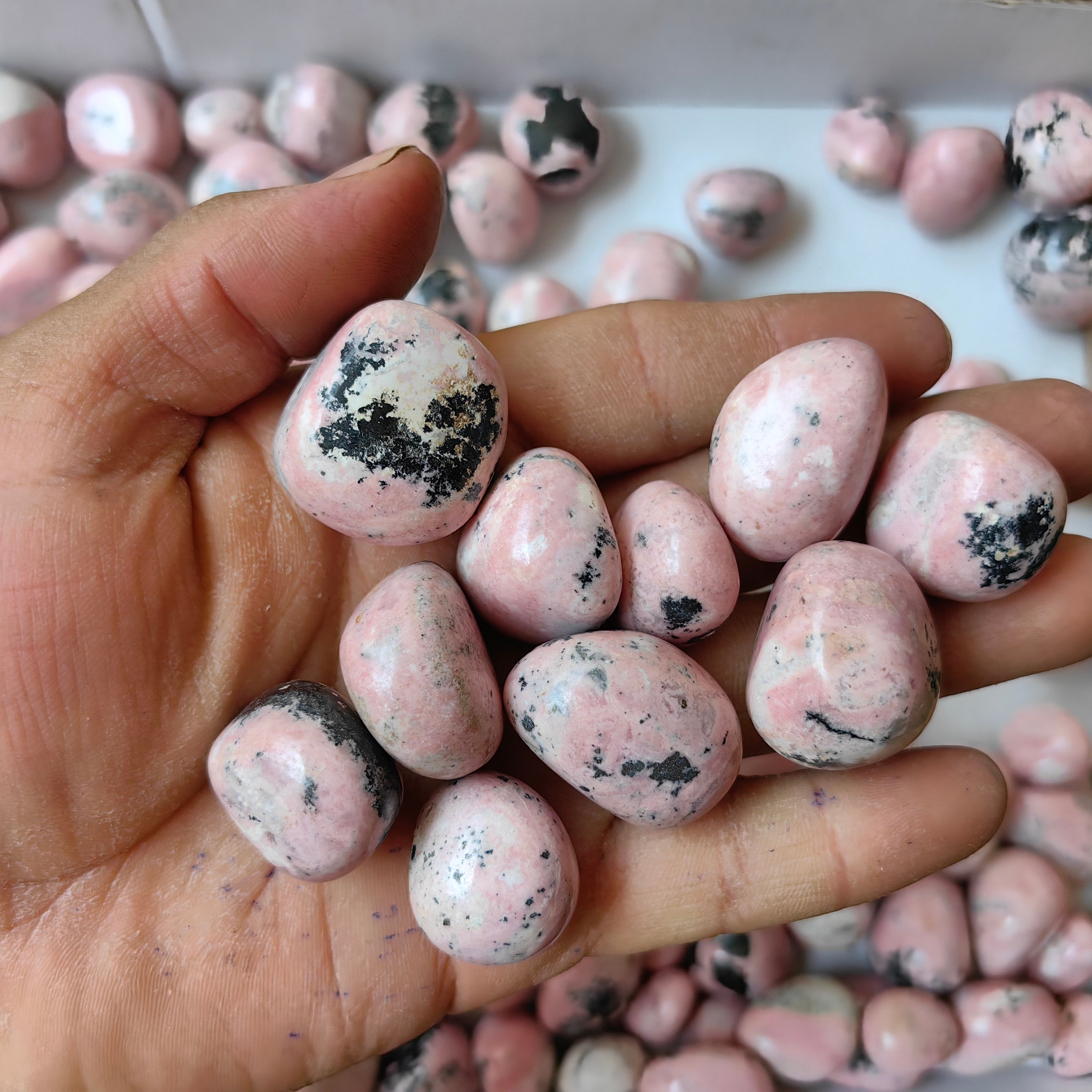 2 kg rhodonite tumbled