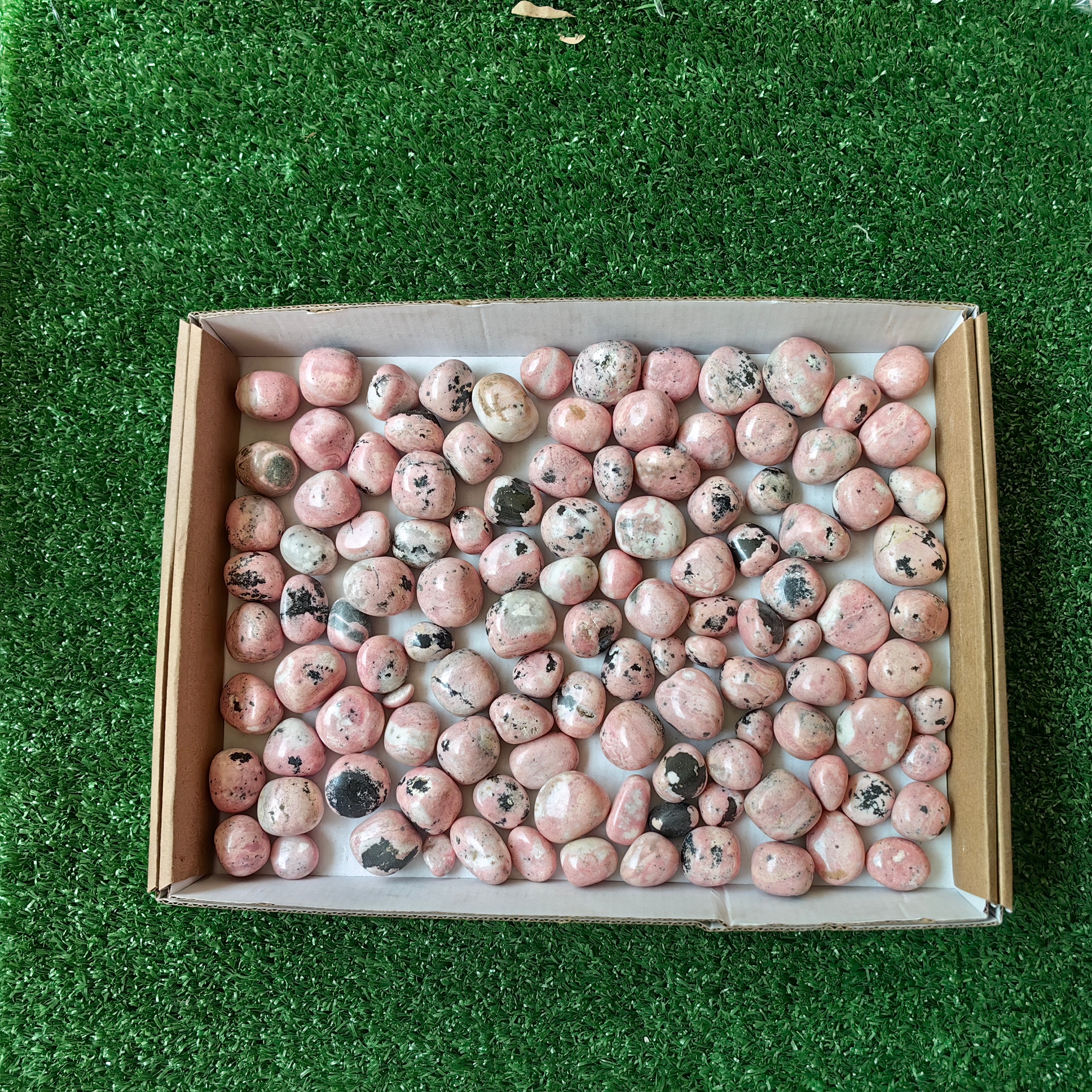 2 kg rhodonite tumbled