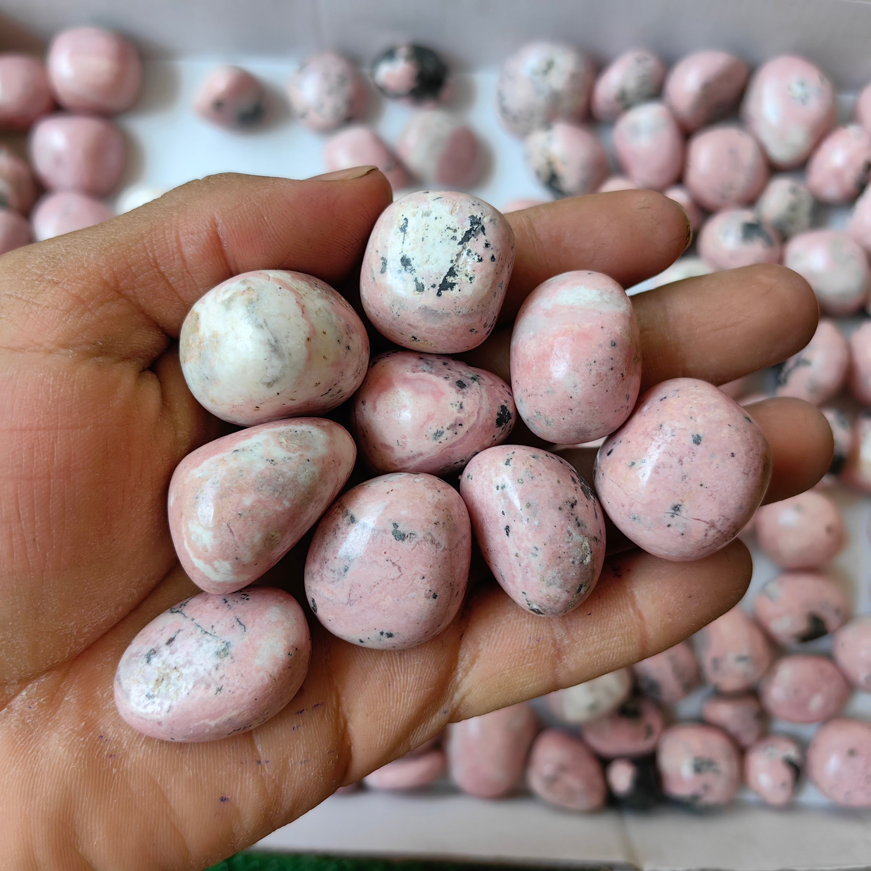 2 kg rhodonite tumbled