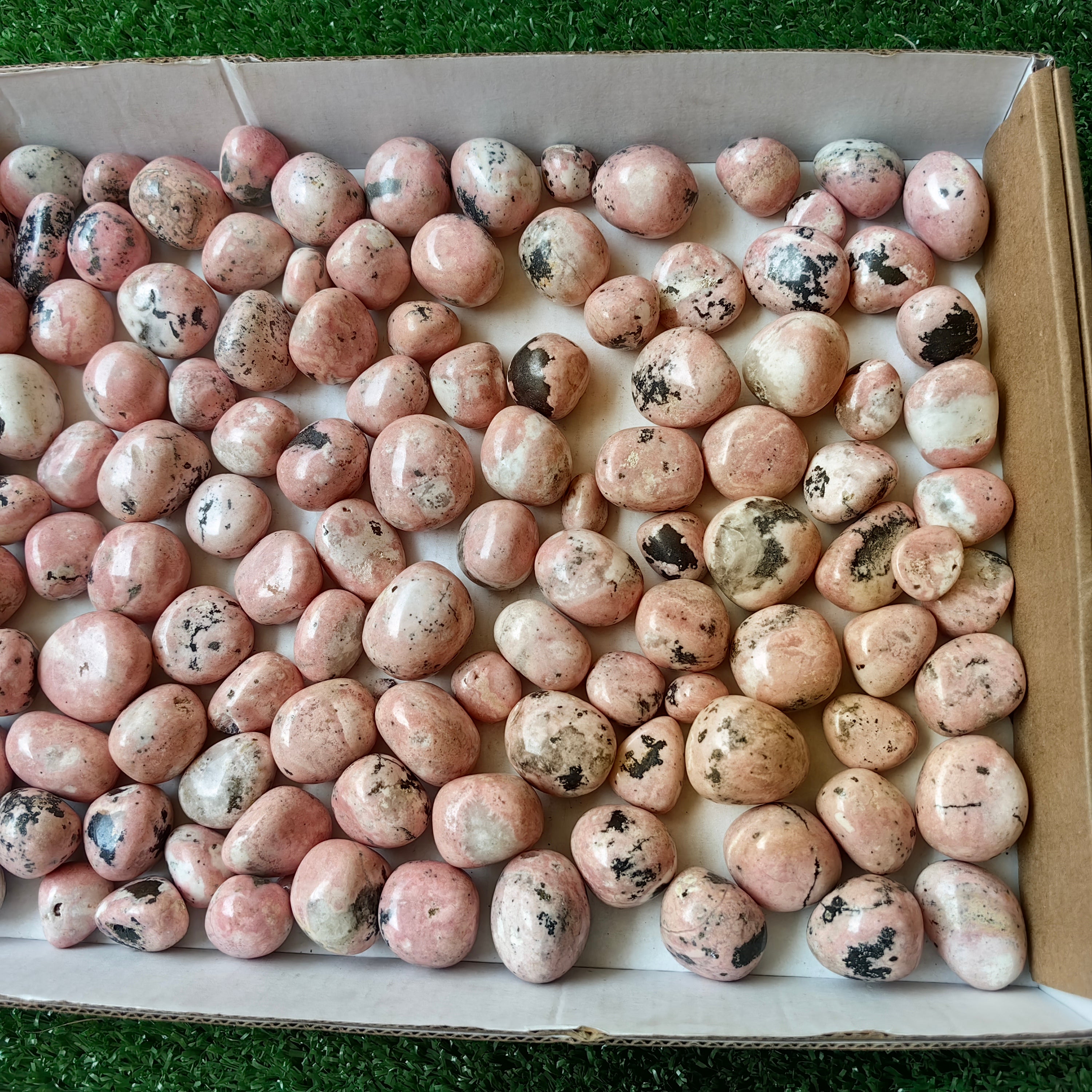 2 kg rhodonite tumbled