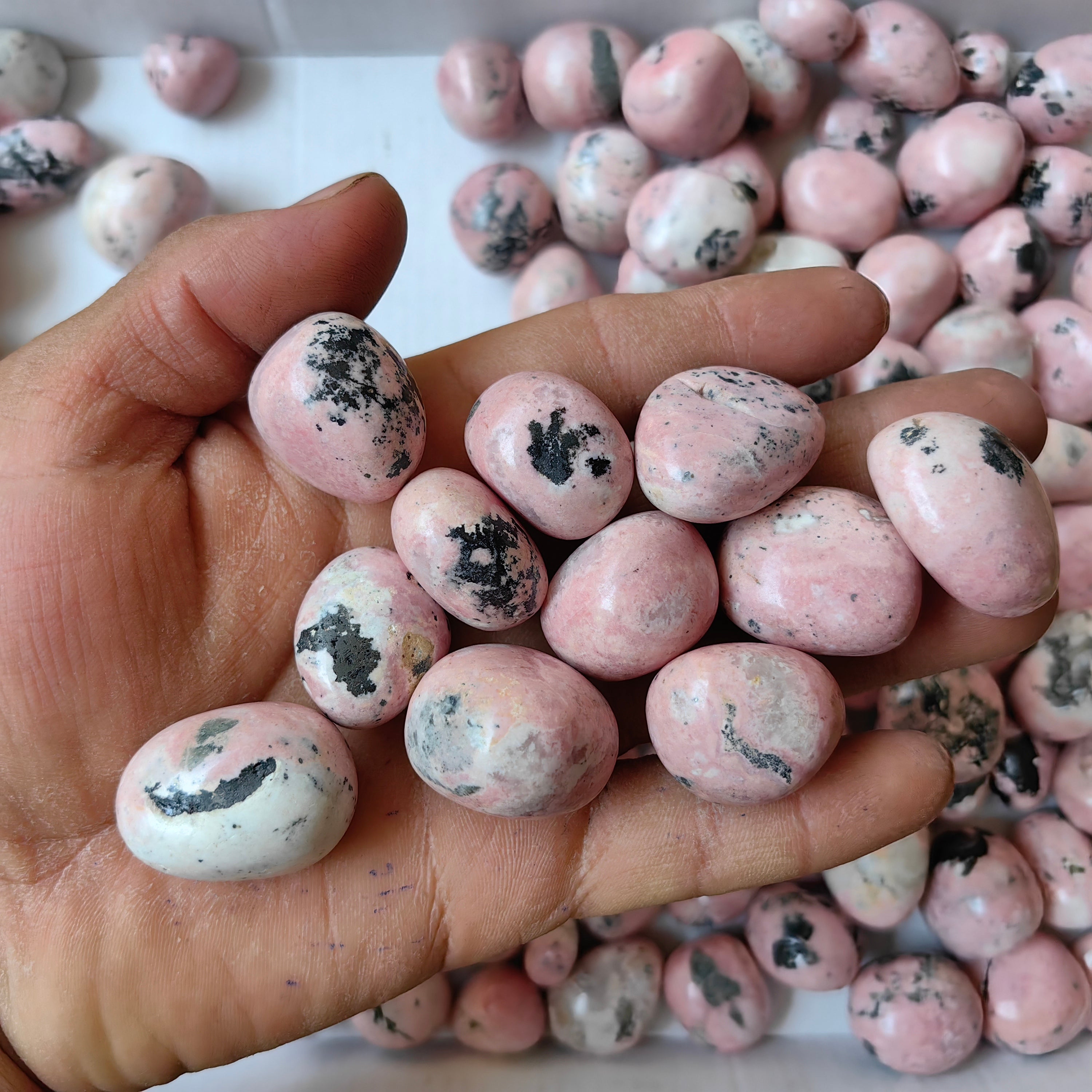 2 kg rhodonite tumbled