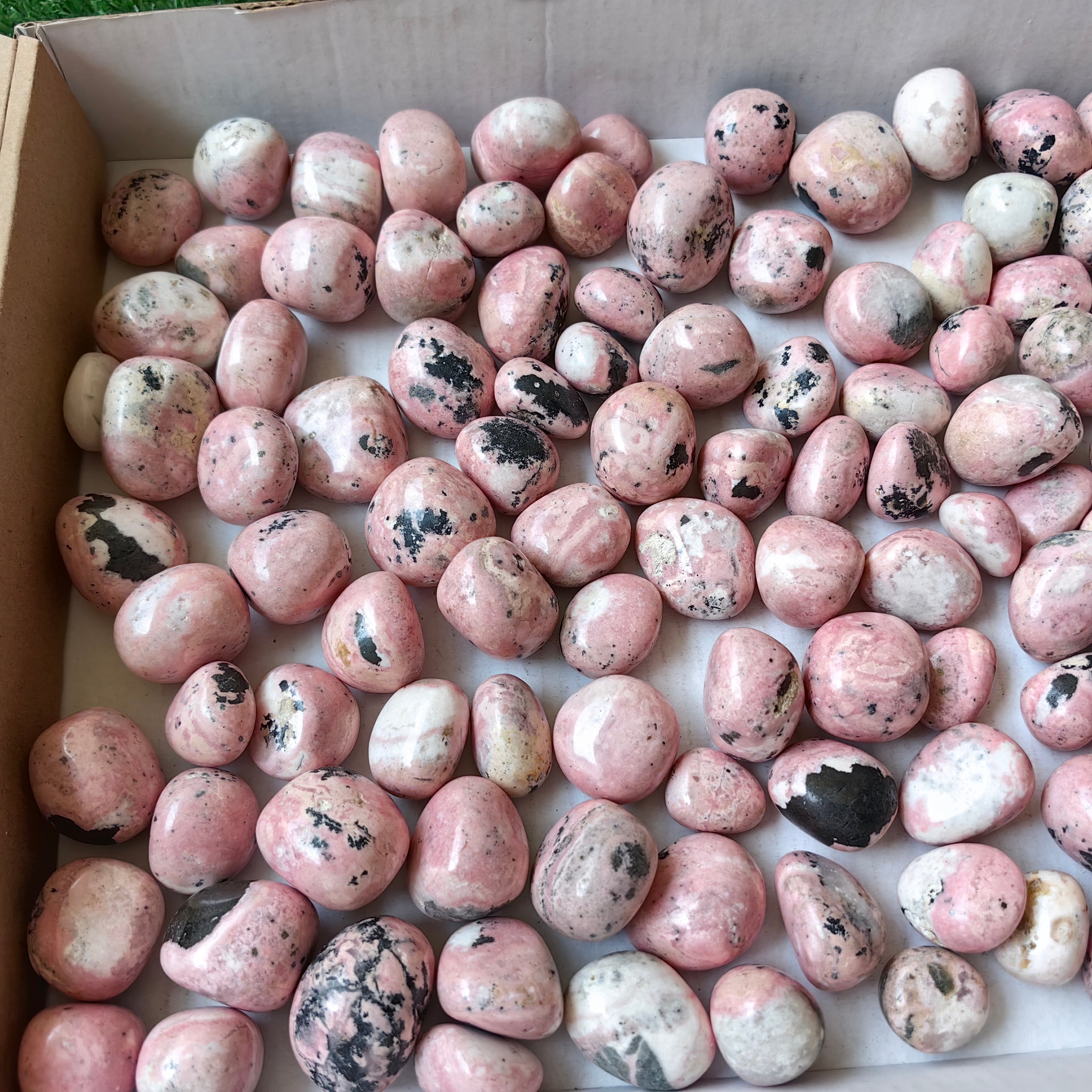 2 kg rhodonite tumbled