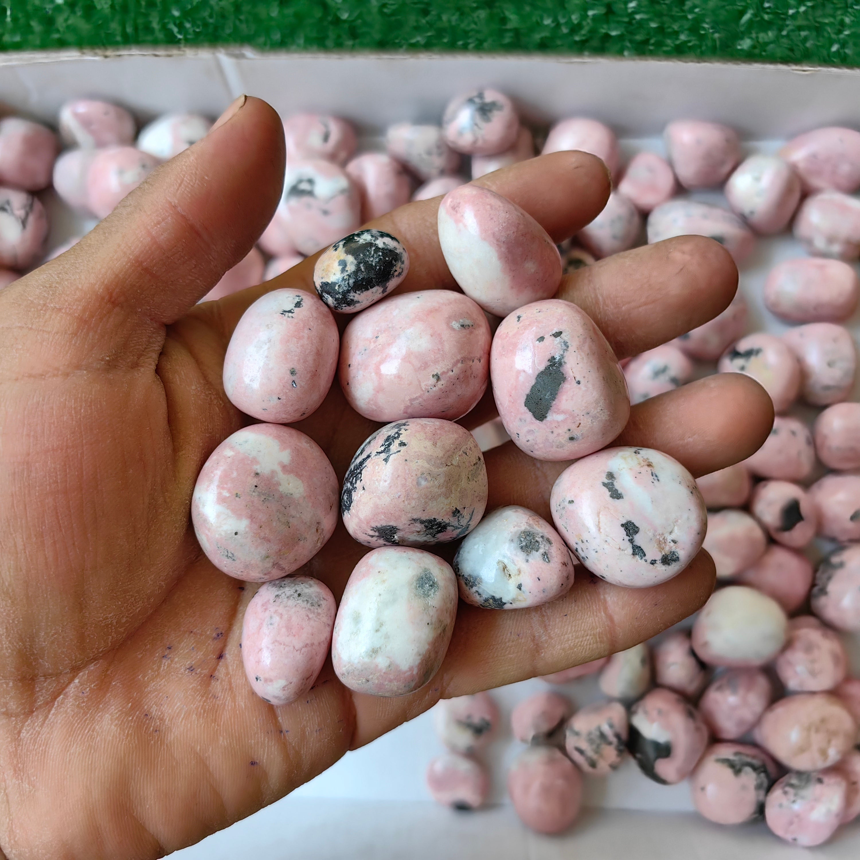 2 kg rhodonite tumbled
