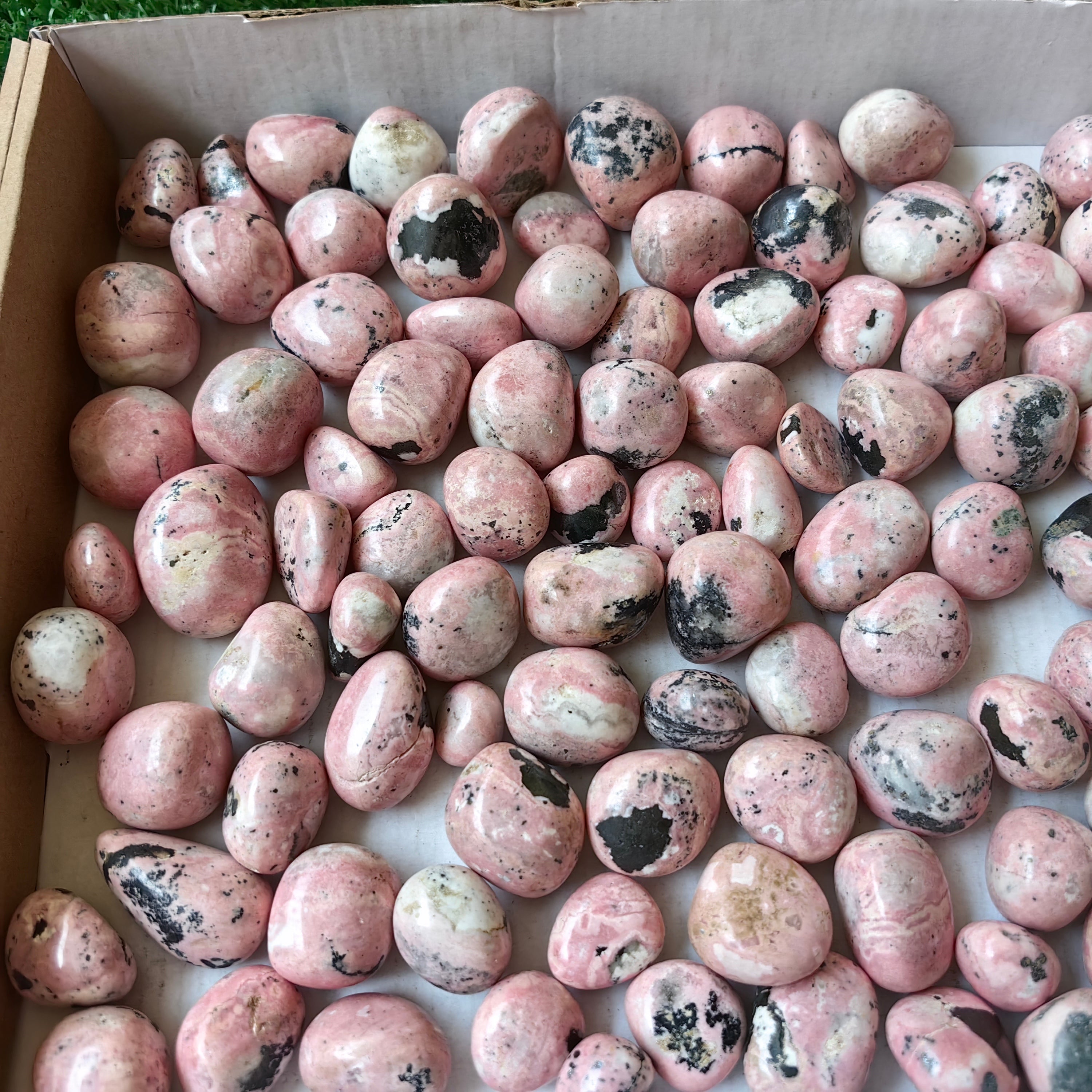 2 kg rhodonite tumbled