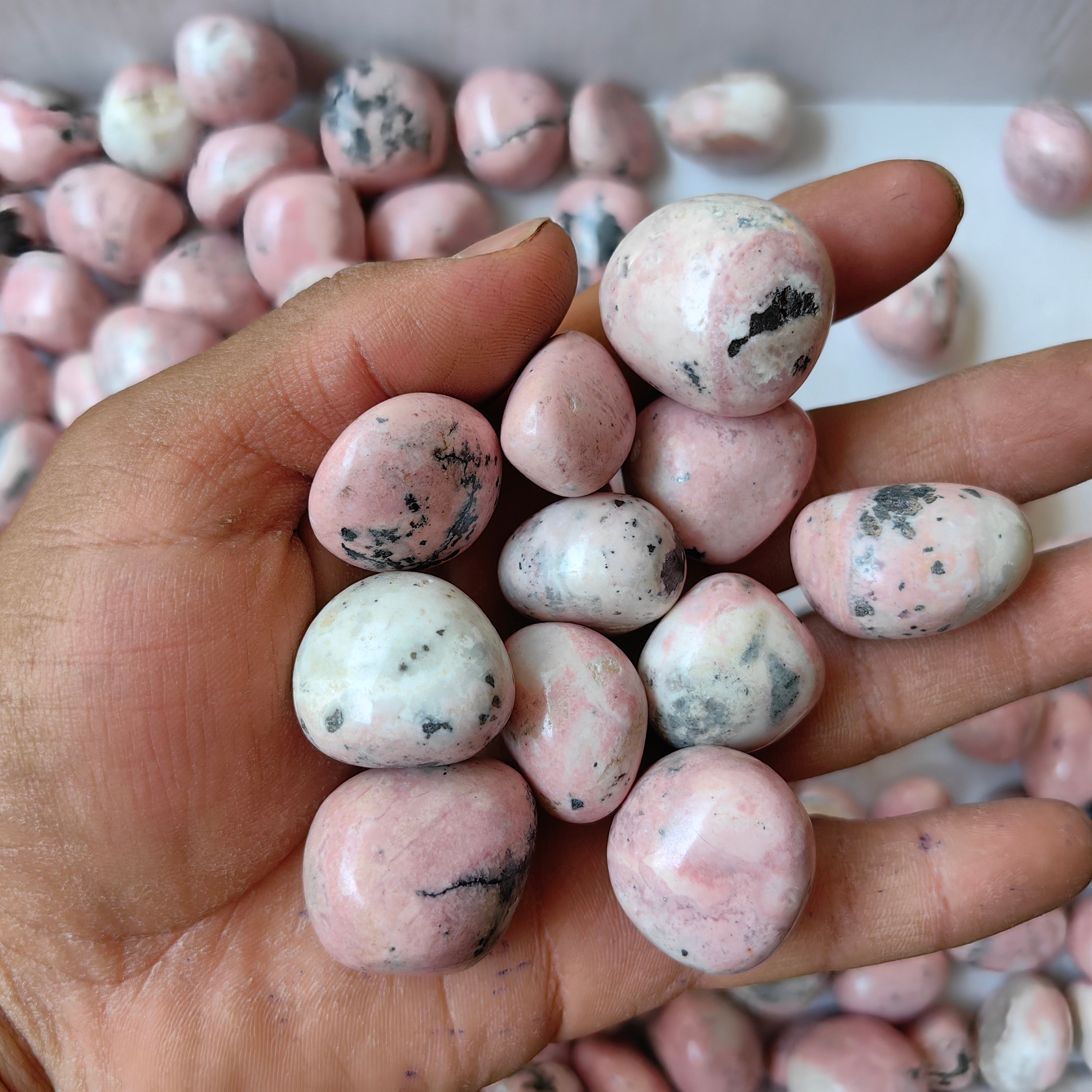 2 kg rhodonite tumbled