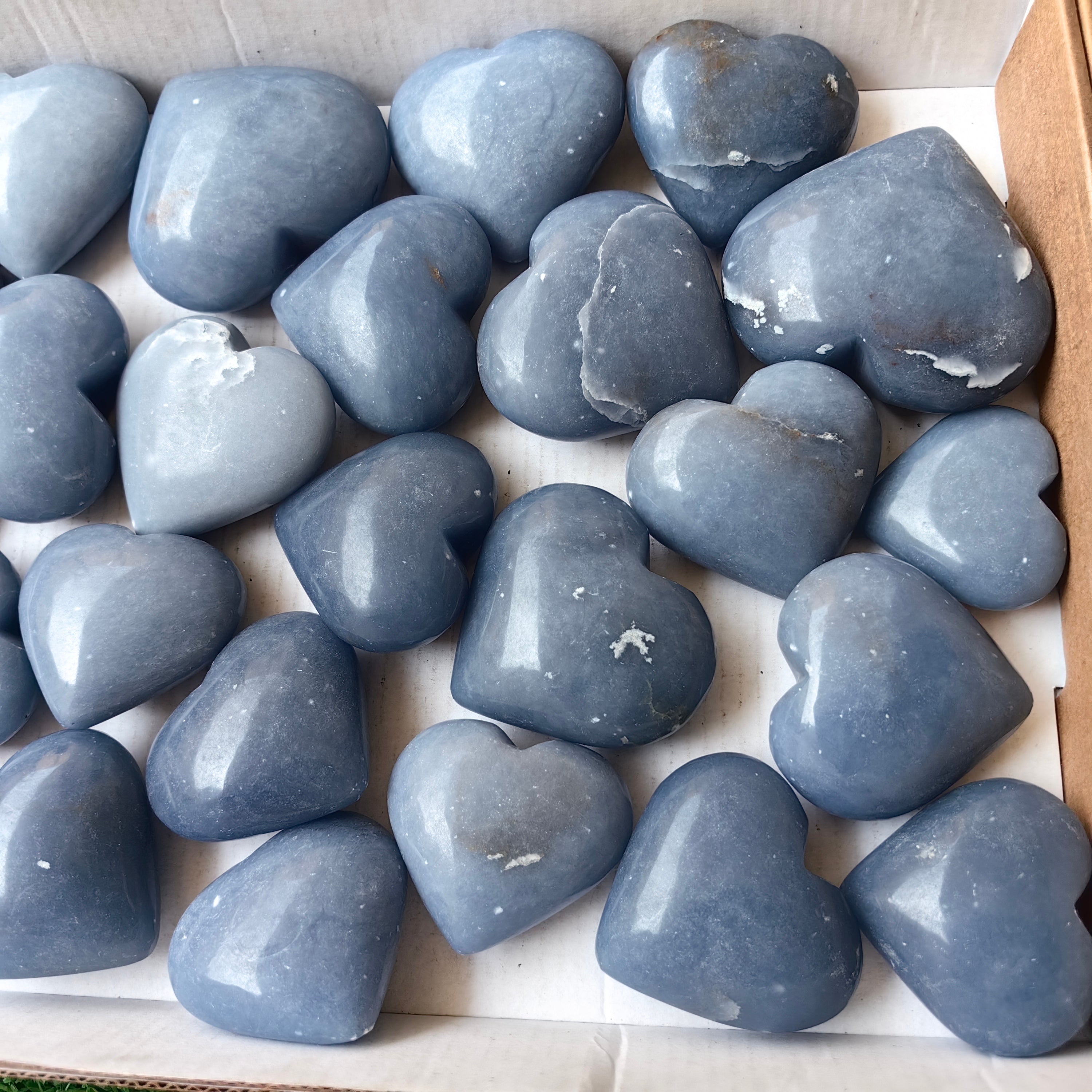 25 pc angelite hearts