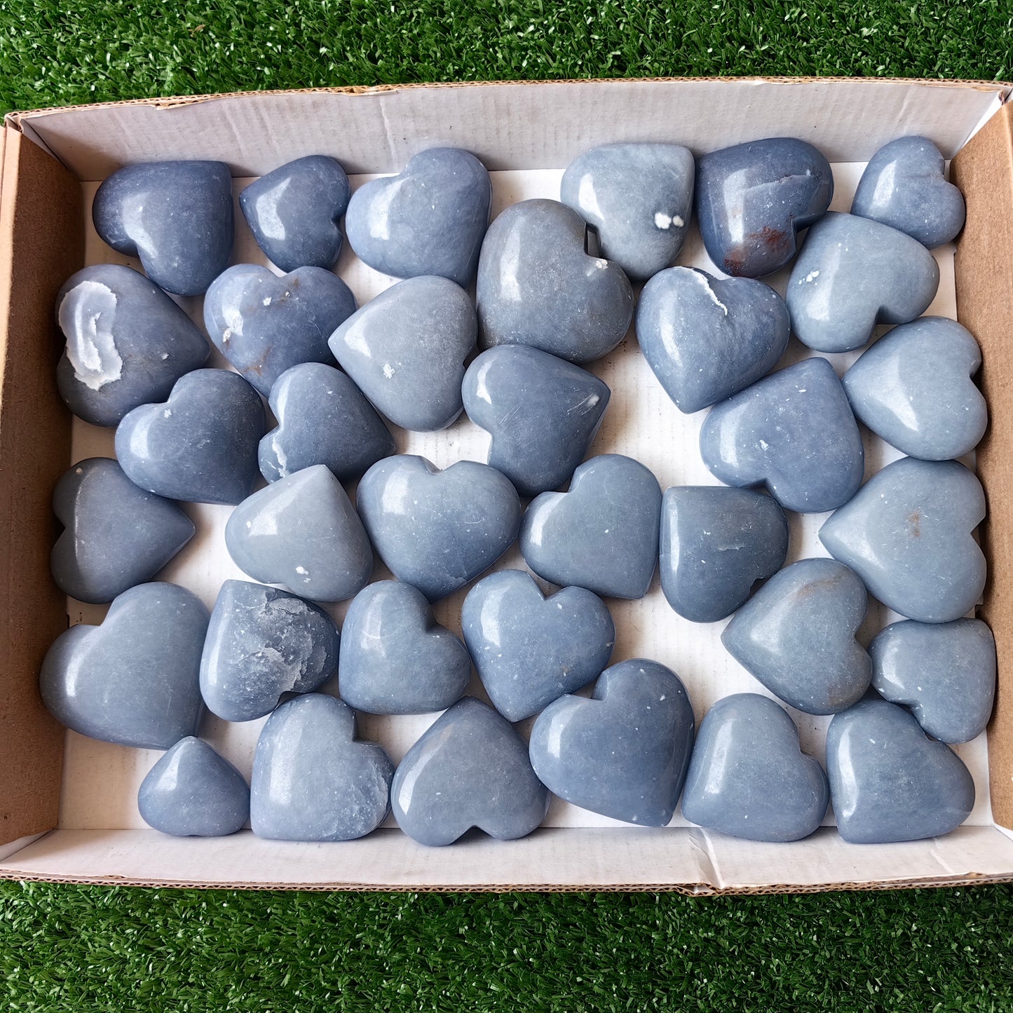 35 pc angelite hearts