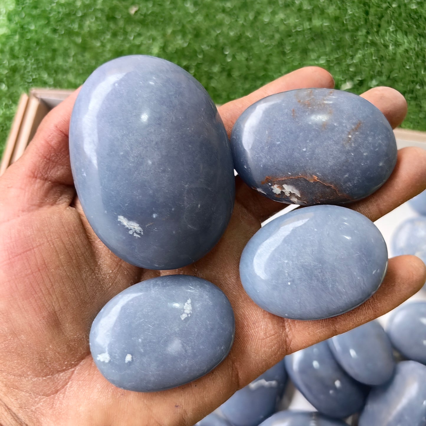 30 pc angelite palms