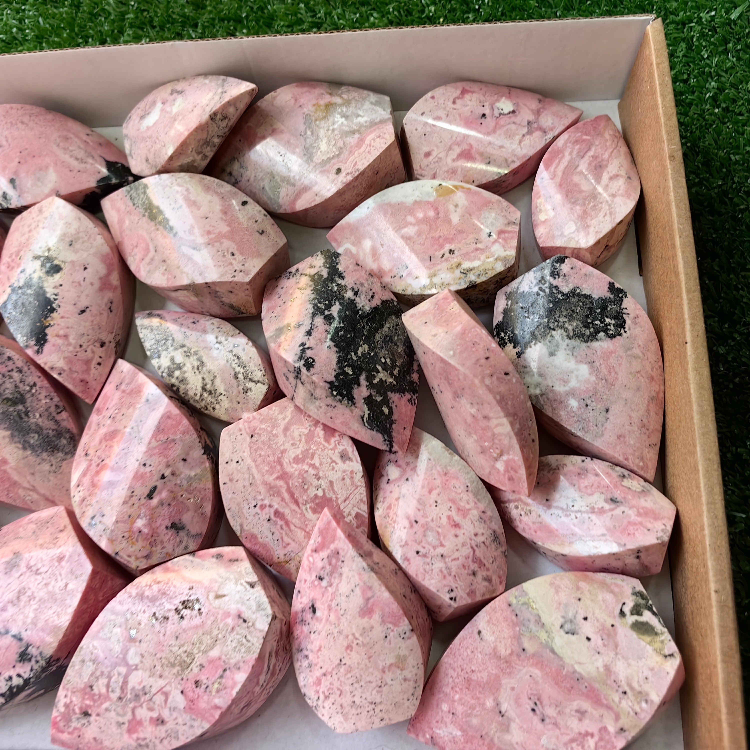 26 pc rhodonite flames